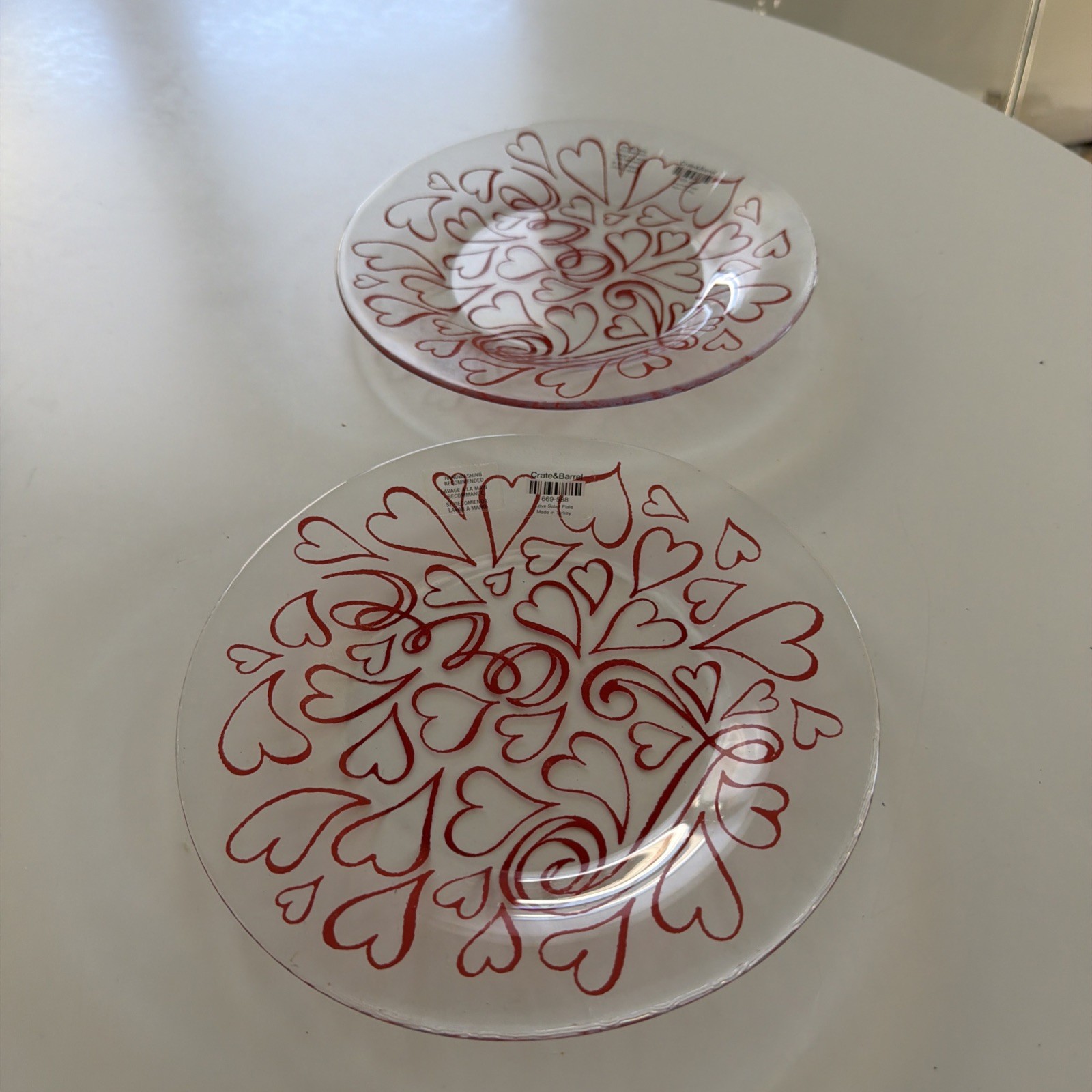 Crate&Barrel Heart Salad Glass Plates 669-588 Set of 2 NWT