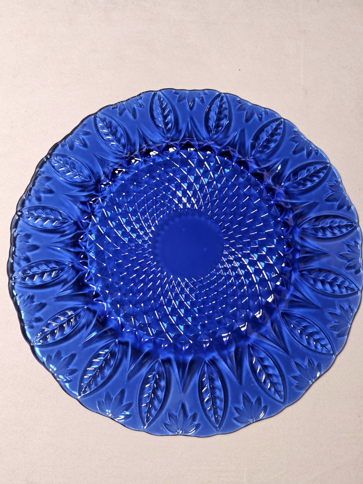 Avon Royal Sapphire Cobalt Blue Glass Set of 8 Salad/Dessert Plates 7.75in