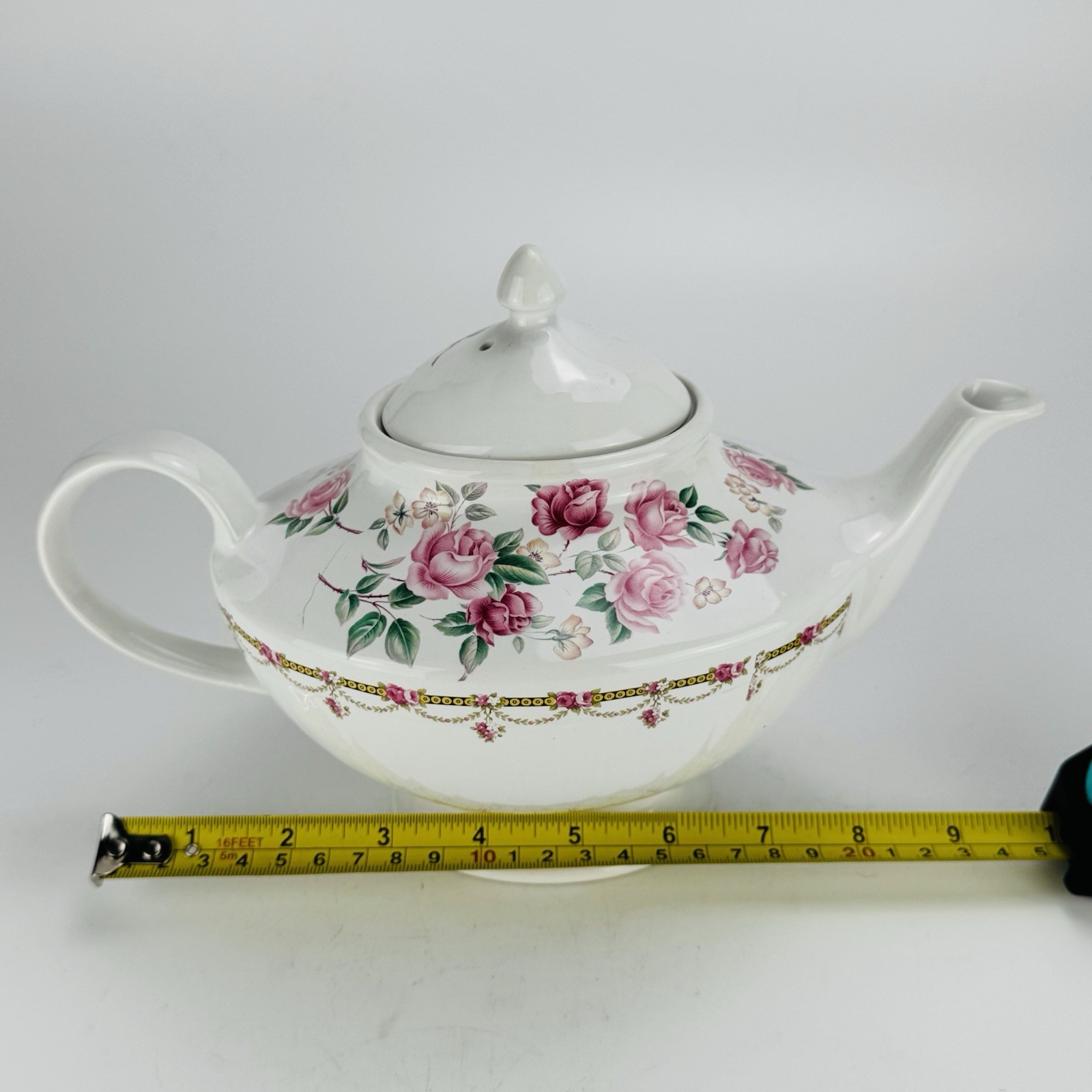 Vintage Arthur Wood & Son Teapot 6334 Pink Roses Staffordshire England 9.5””