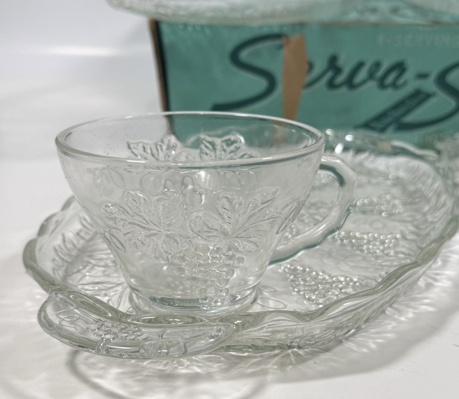 Anchor Hocking Serva-Snack Set 8pc Clear Glass Grape Pattern Vintage Boxed Set