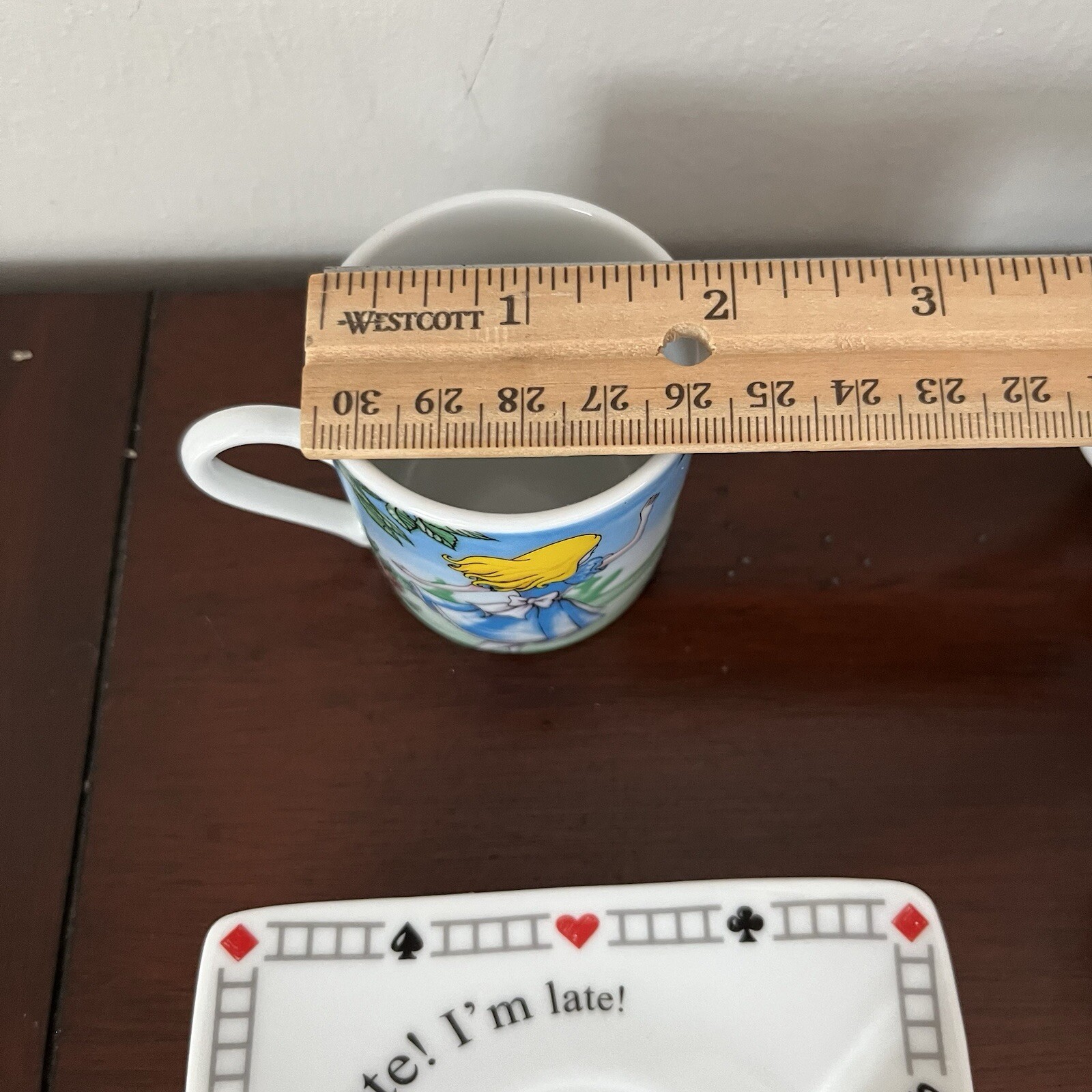 2010 Rare Alice In Wonderland Cafe-2 Teacups & 2 Saucers-England By Paul Cardew