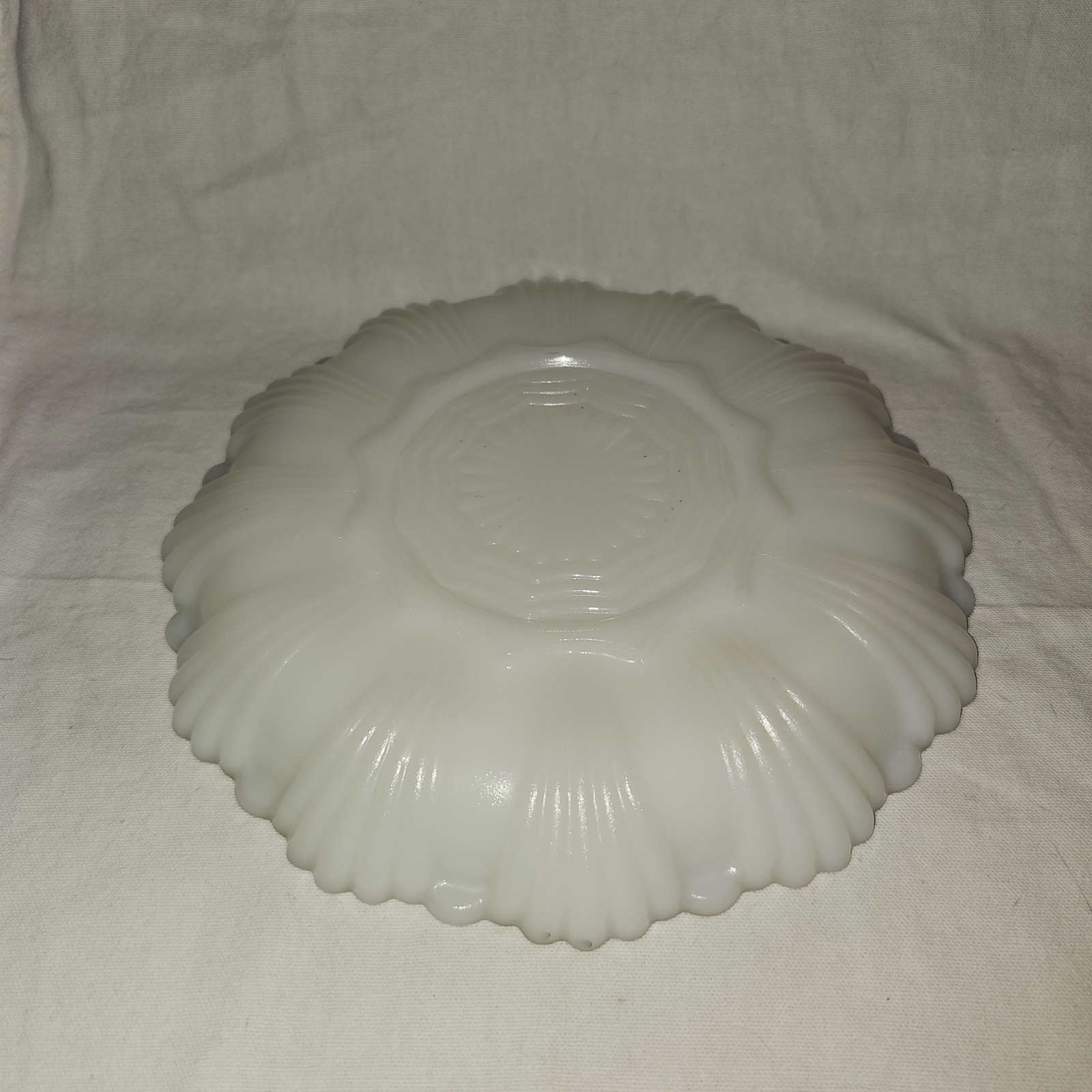 Vintage Anchor Hocking Milk Glass Deviled Egg Plate w/Gold Trim/Edging Flawed