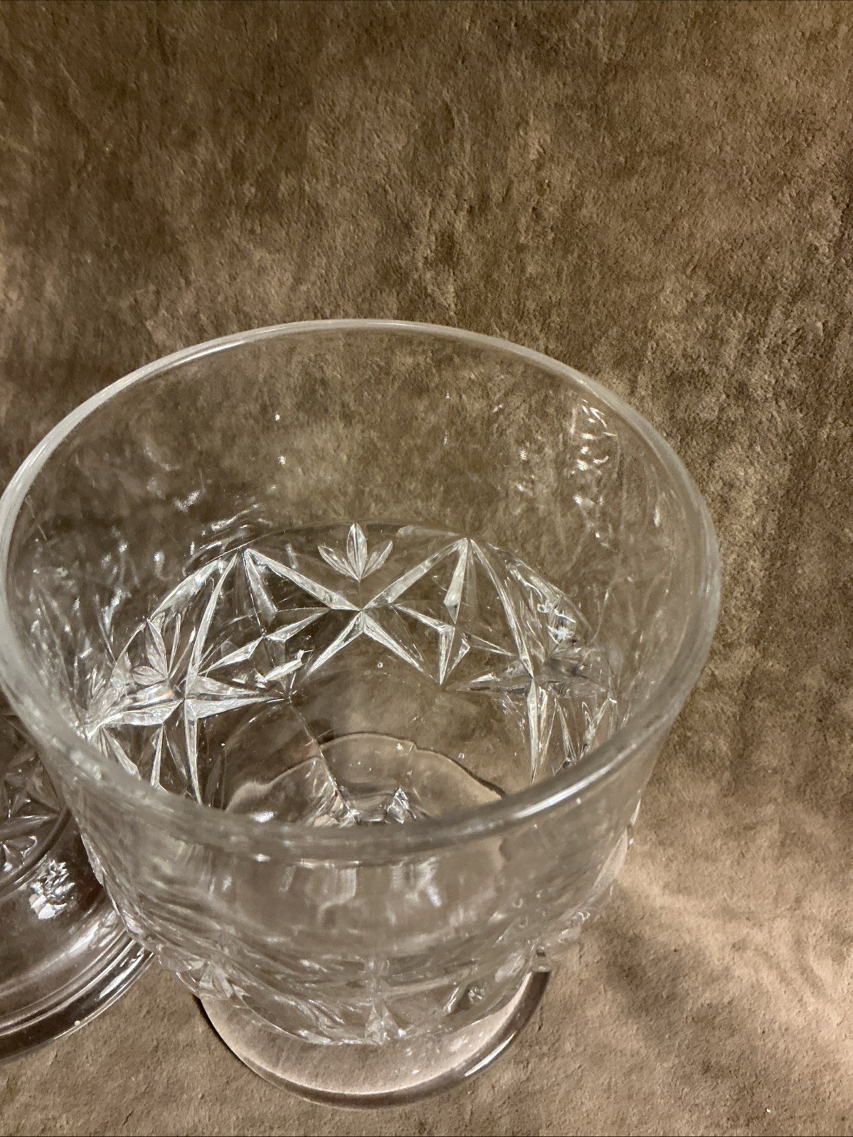 Victorian pressed pattern glass covered candy dish kite and fan design