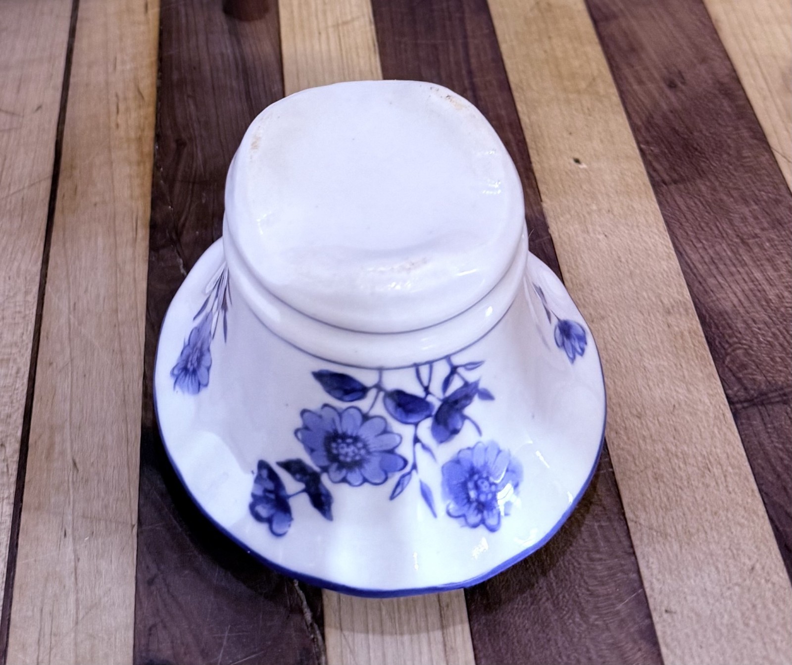 Vintage Japanese Small Planter Colbalt Blue & White 3 inches Tall x 4″ Diameter