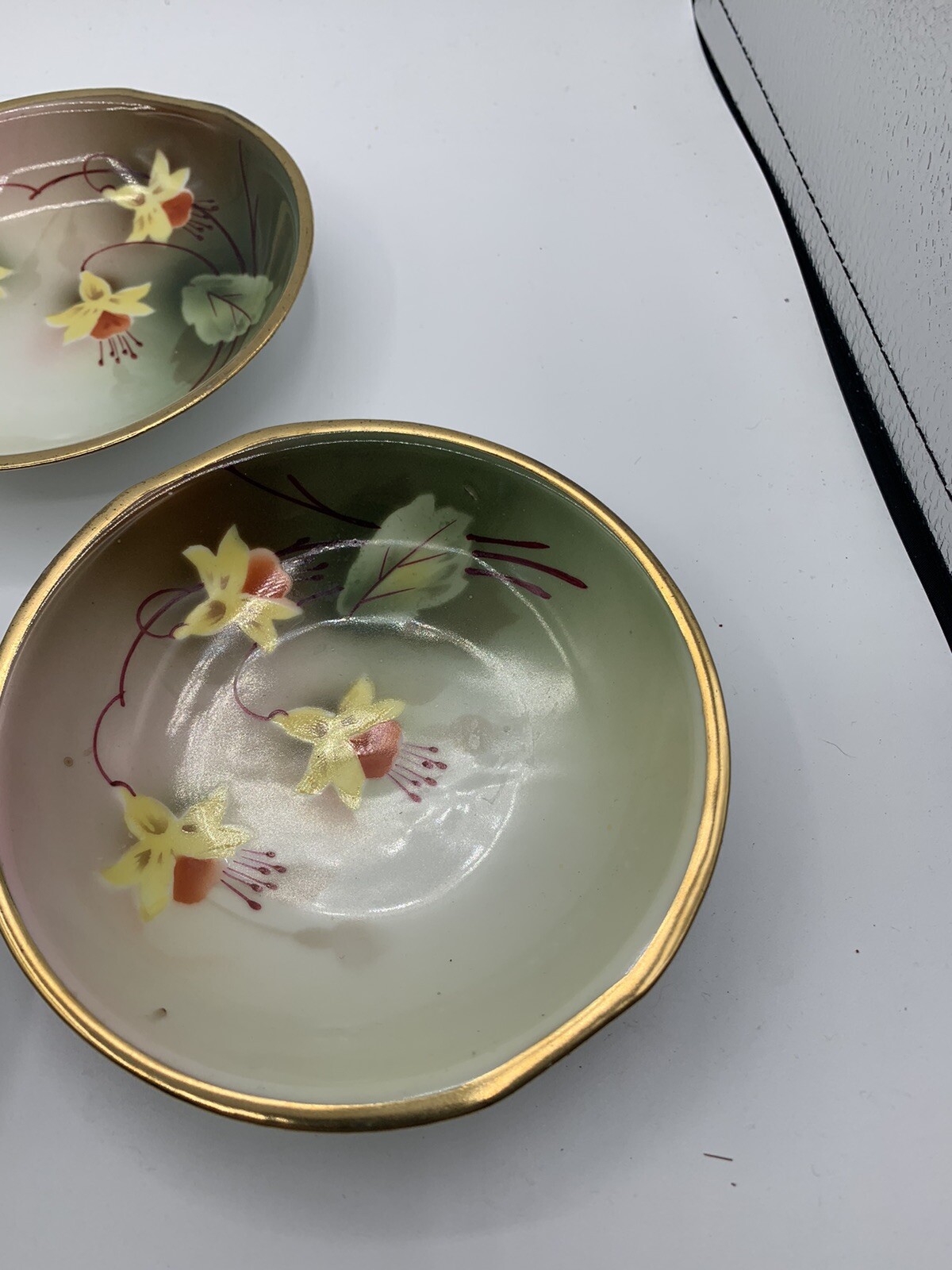 5 RS Germany Bleeding Heart Berry Dessert Bowls 5 1/8″