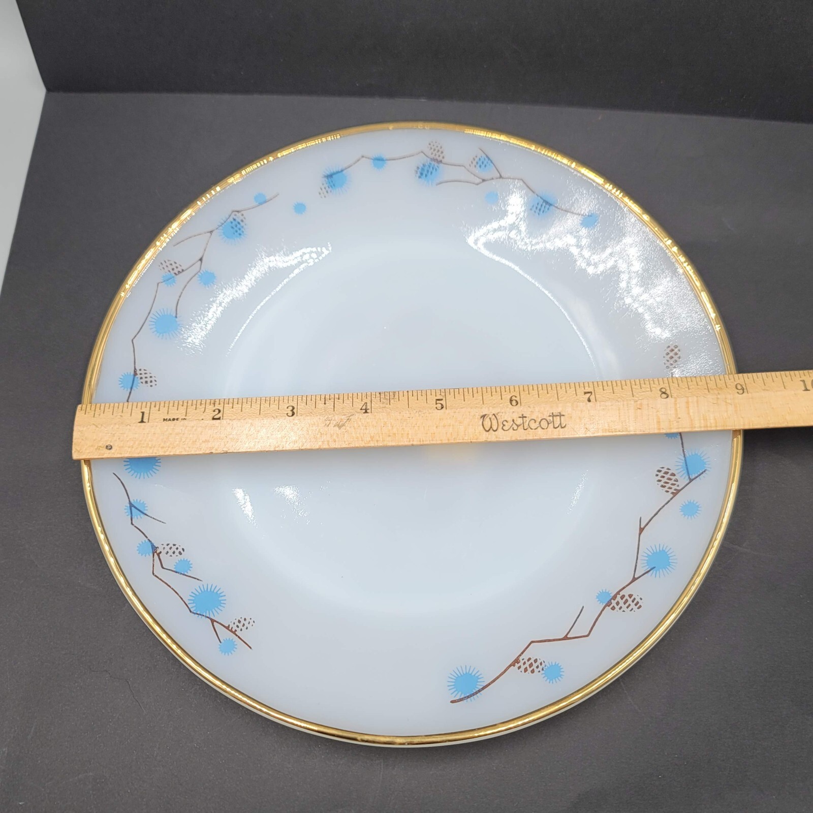 VTG Termocrisa Milk Glass Dinner Plate Blue Brown Pine Cone Gold Trim Single 9″