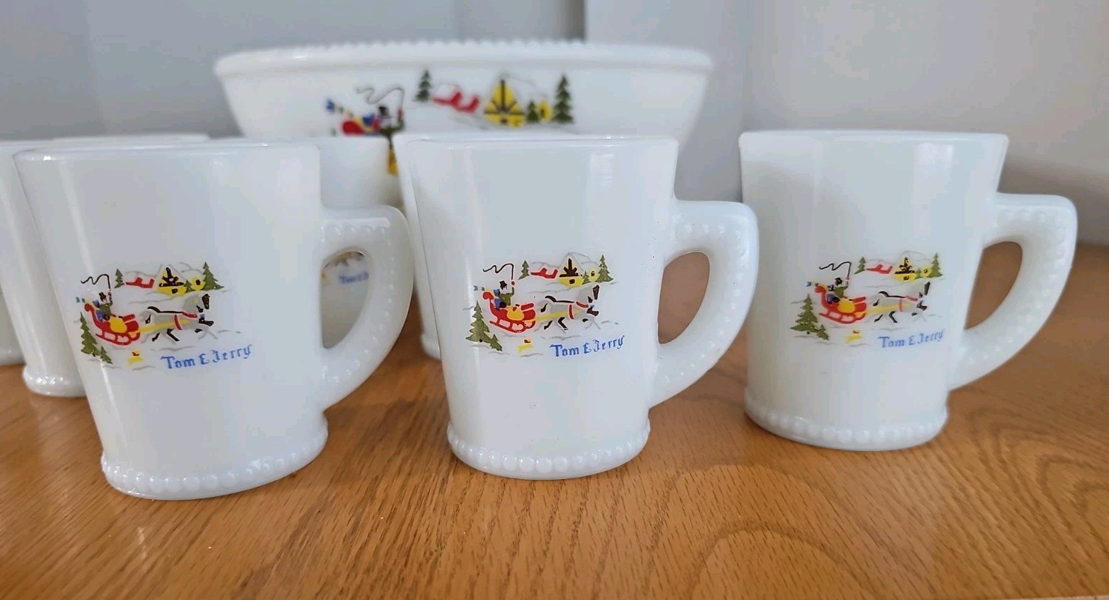 Vintage Tom & Jerry Milk Glass Beaded Punch Bowl & 11 Cups Sleigh Horses