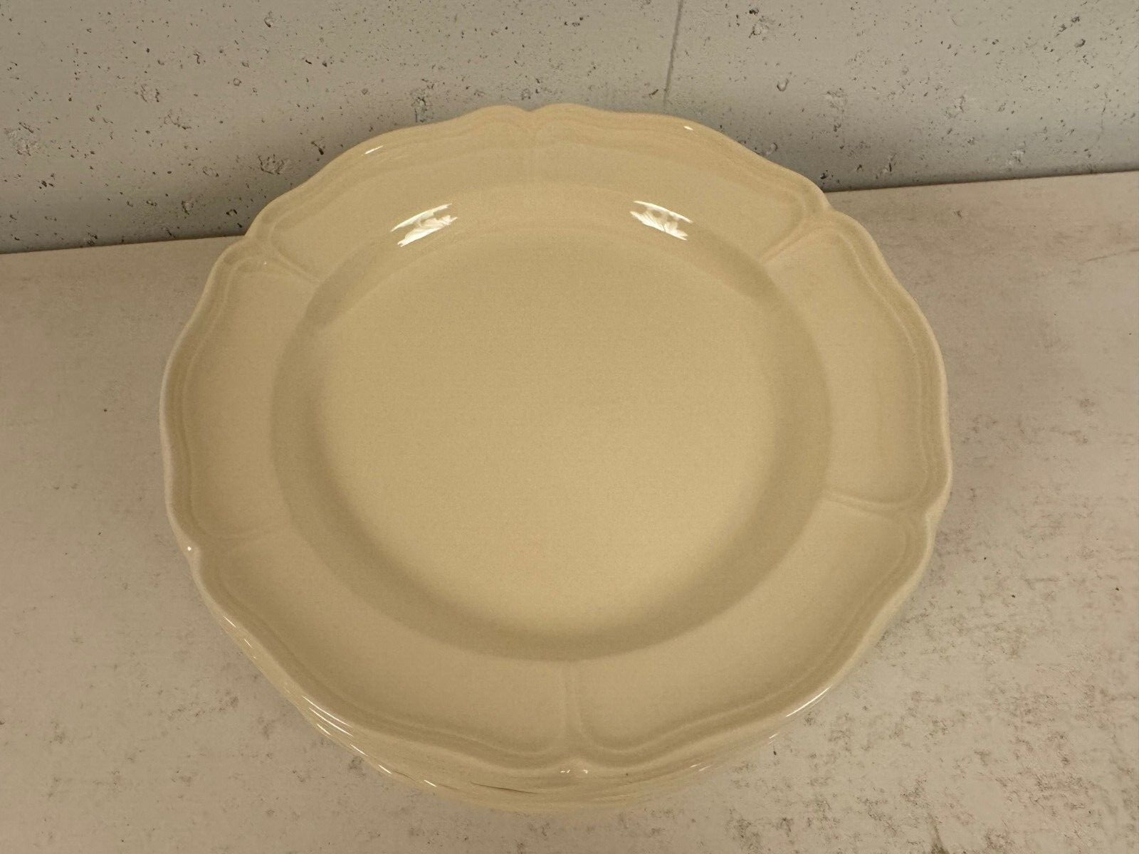 Wedgwood Porcelain Queens Shape Set of 12 Dinner Plates 10 1/4″
