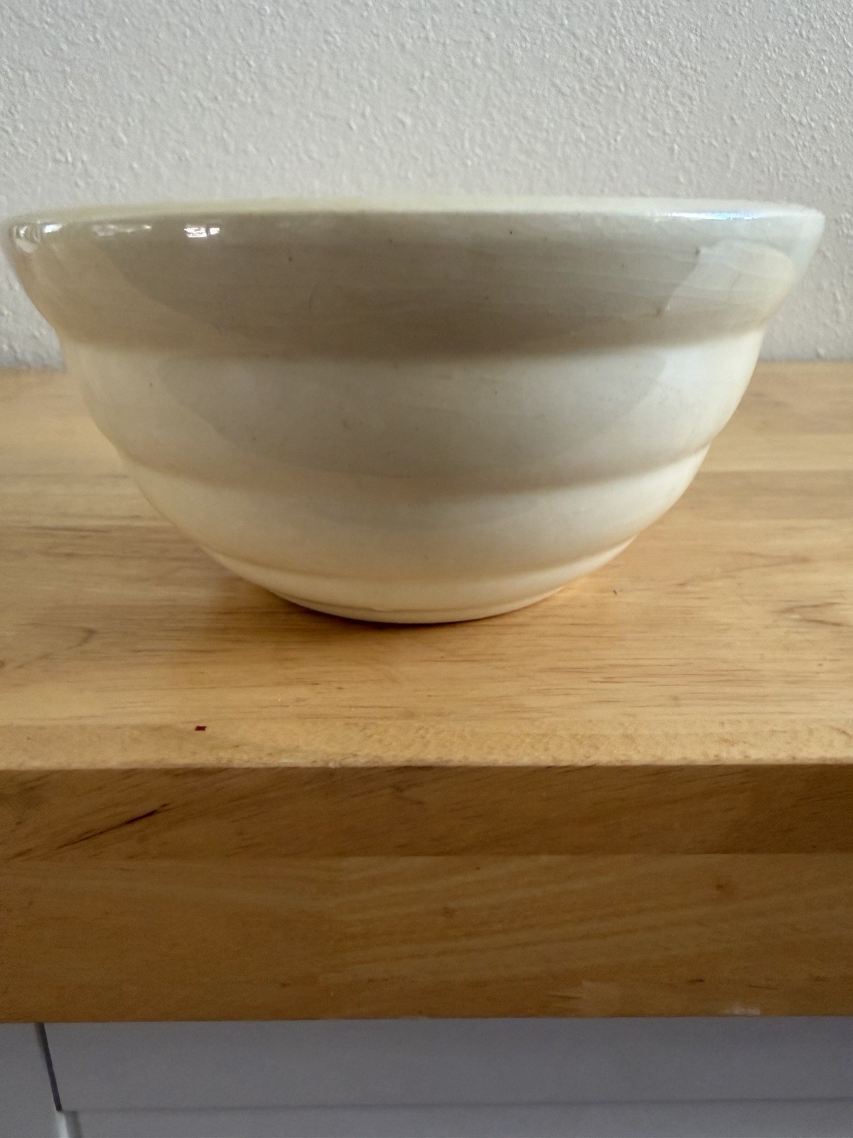 Vintage Bauer Pottery Ringware Mixing Bowl #24 Ivory White Beehive Nesting 7.5″