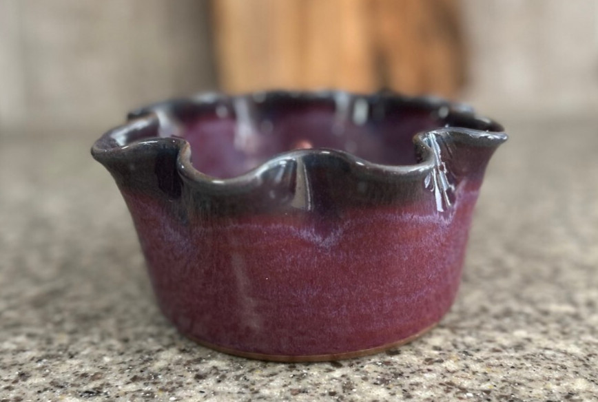Handmade~Studio Pottery~Apple Baker~Signed by Maker