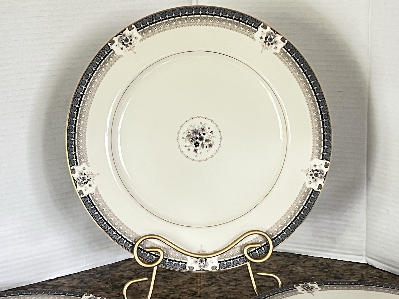 VTG 5 Pc Mikasa Grande Ivory 12 Chop Plate 10-7/8 Floral Porcelain Dinner Plates