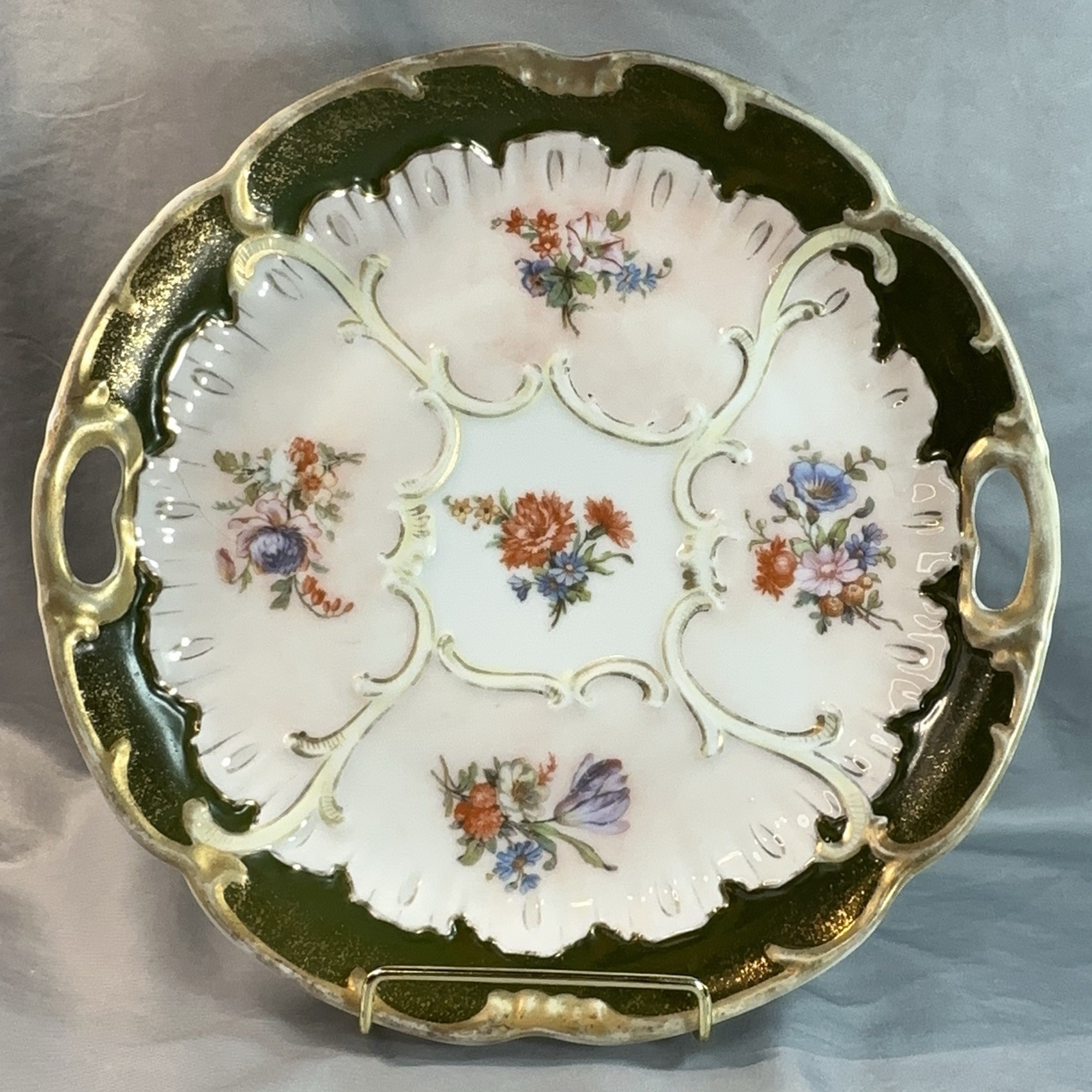 Antique Victorian Handled Cake Plate Pattern 930 Forest Green Stipple Gilt 10.5″