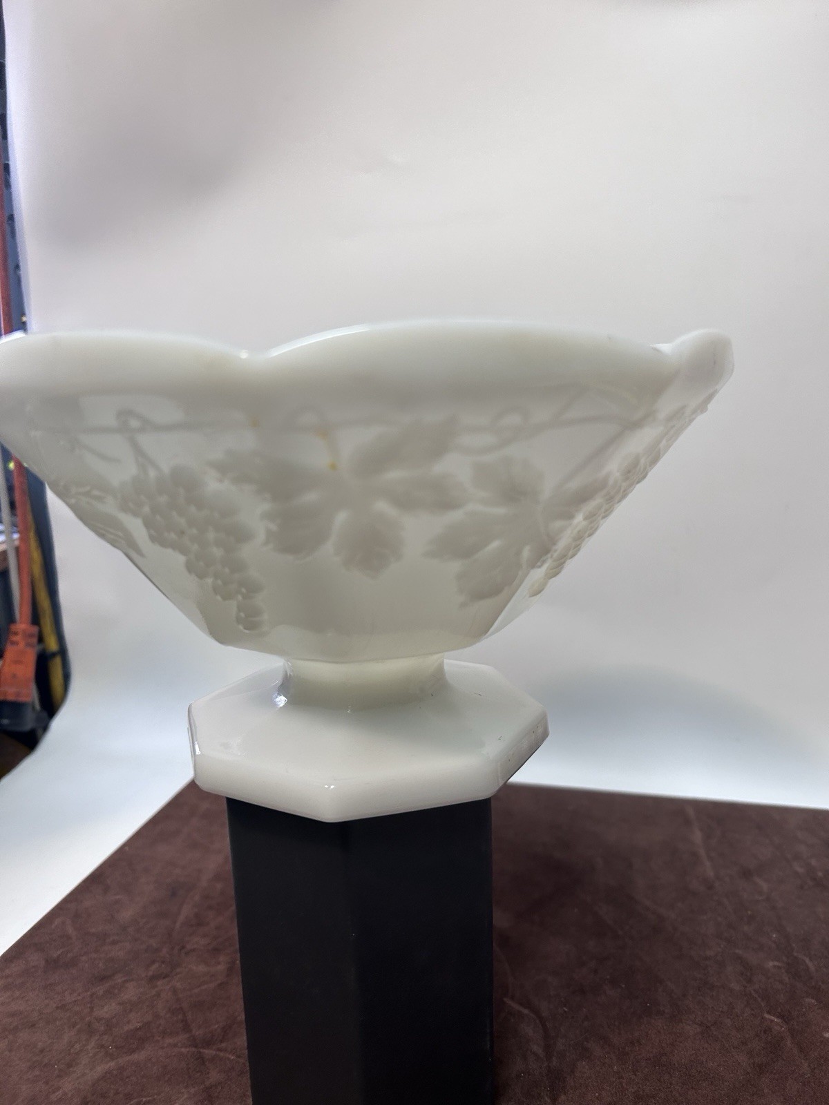 Vintage Anchor Hocking Harvest Grape Milk Glass Pedestal Fruit Bowl 9 Inch