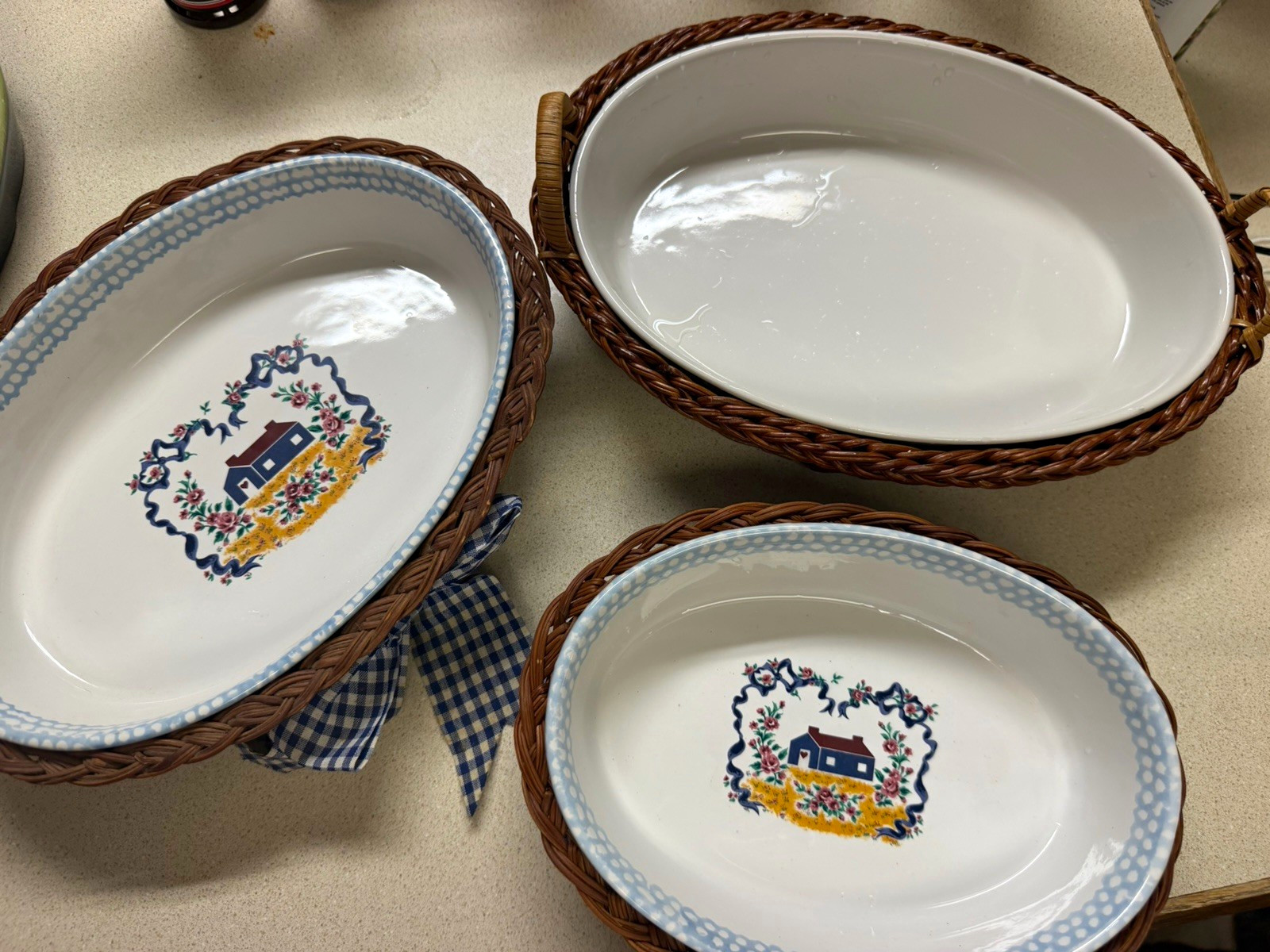 Unmarked 3pc Oval Ceramic Covered Dish Set w/ Wicker Baskets Blue Bow