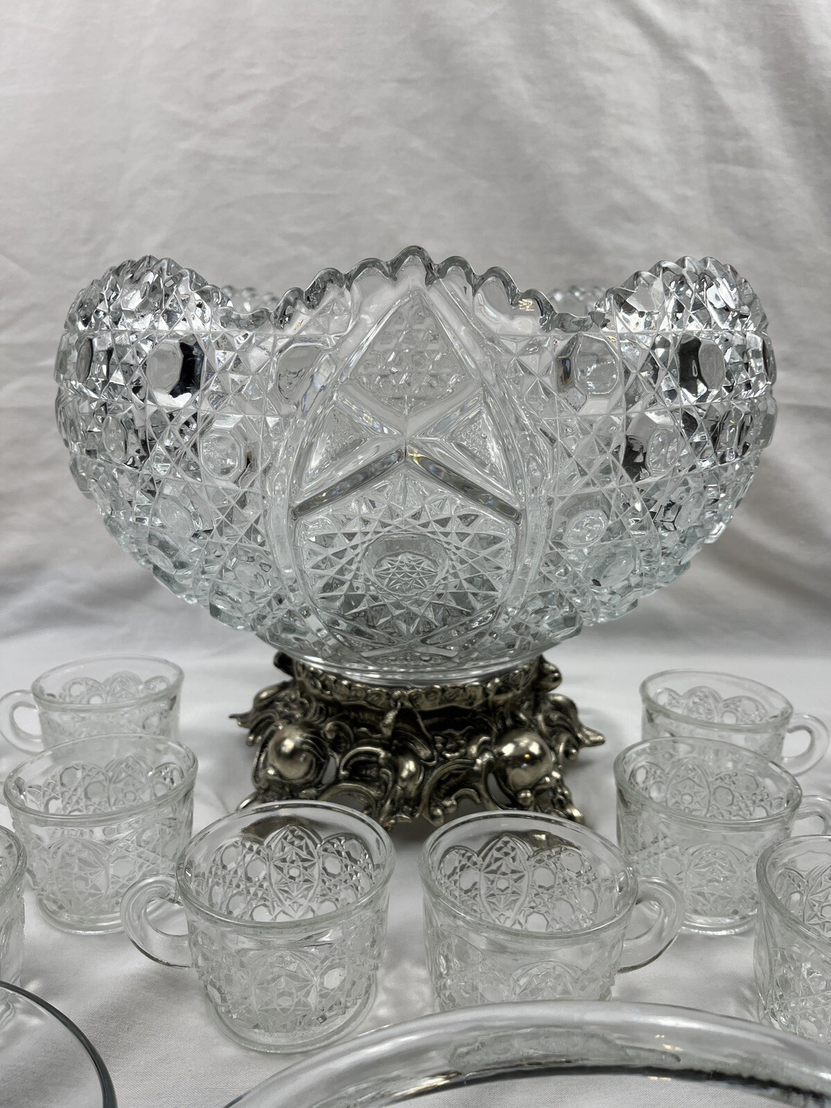 L.E.. Smith Daisy Button Punch Bowl Cup Set W/ Metal Stand Vintage MCM 1950s