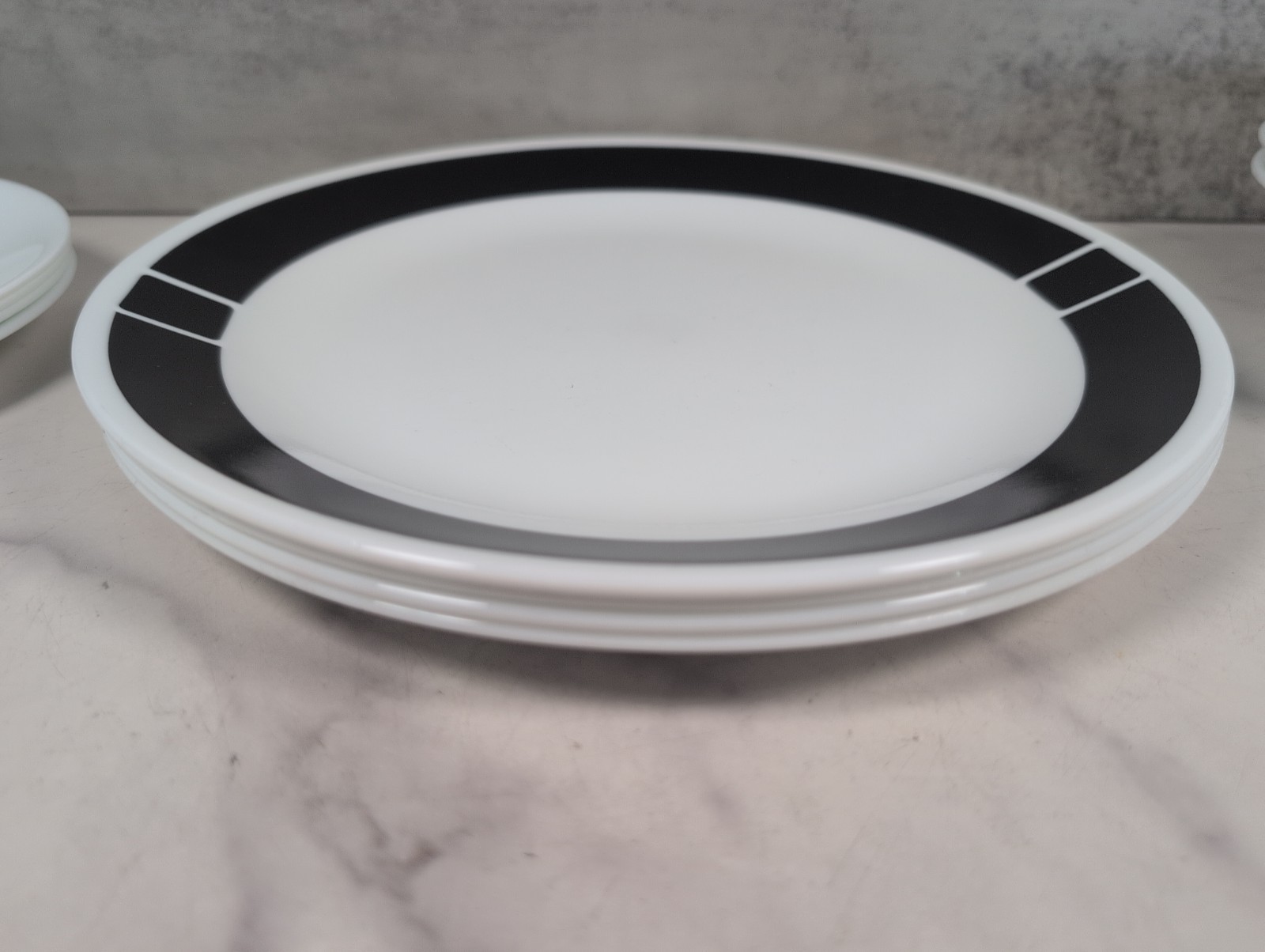 Corelle Urban Black Bowls, Bread Plates, Dinner Plates Service for 4 (12 pcs.)