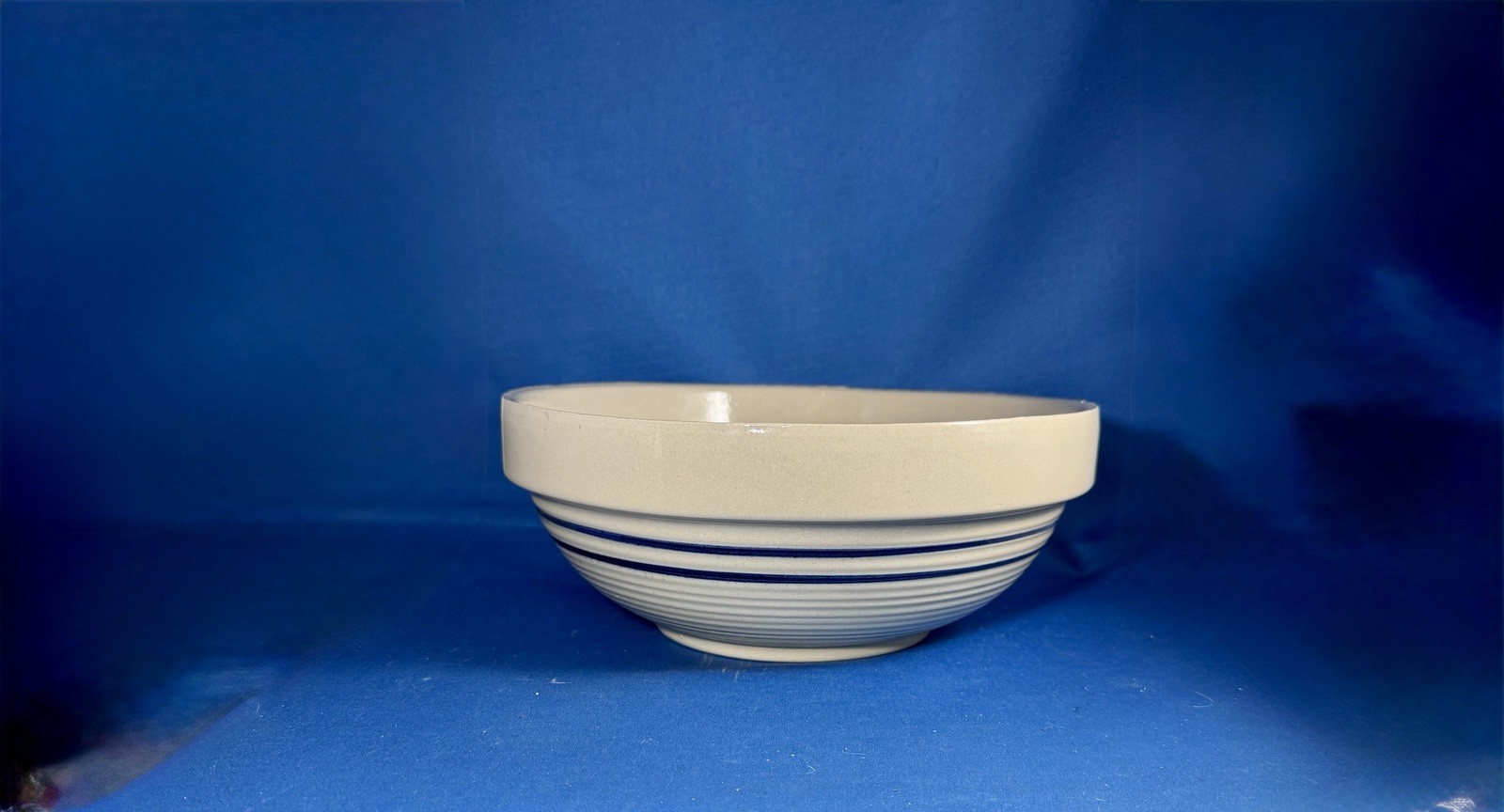Vintage Dart, Inc. Friendship Stoneware Bowl Kiron Iowa Centennial 1899–1999 10”