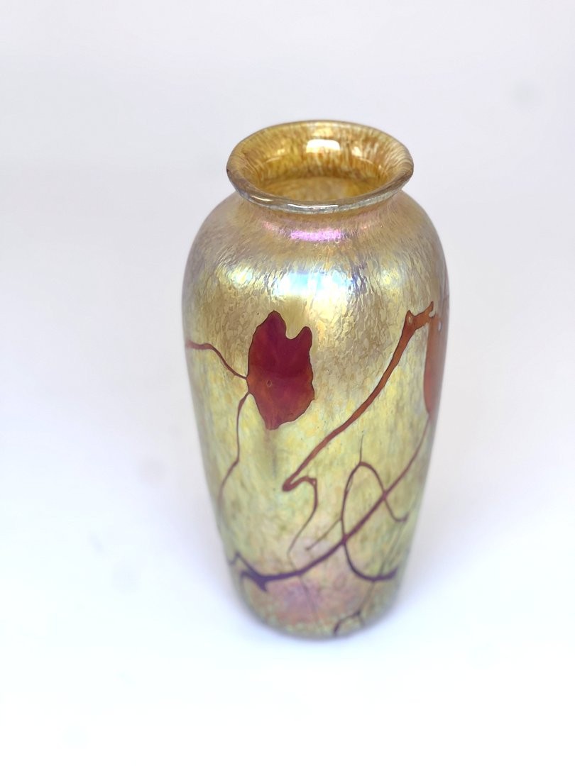 Gold Luster Vase With Red Heart Design. by Saul Alcaraz.
