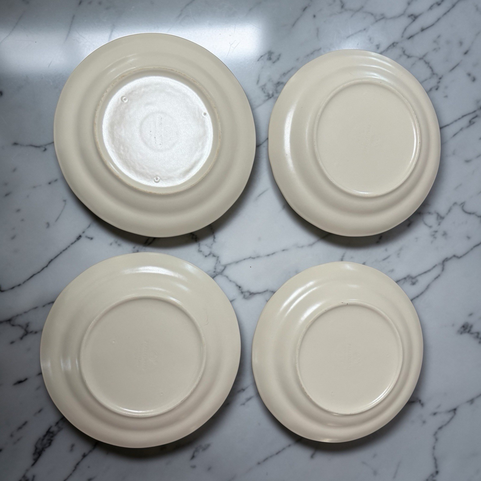 4 Pfaltzgraff tea Rose • 10 3/8″ Scalloped Dinner Plates EUC