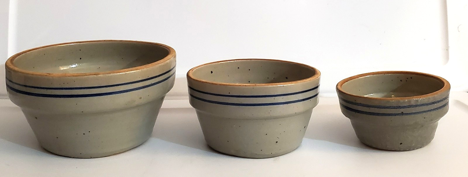 Vintage JERRY BROWN Pottery 3 Nesting Mixing Bowls Hamilton Alabama 10/94