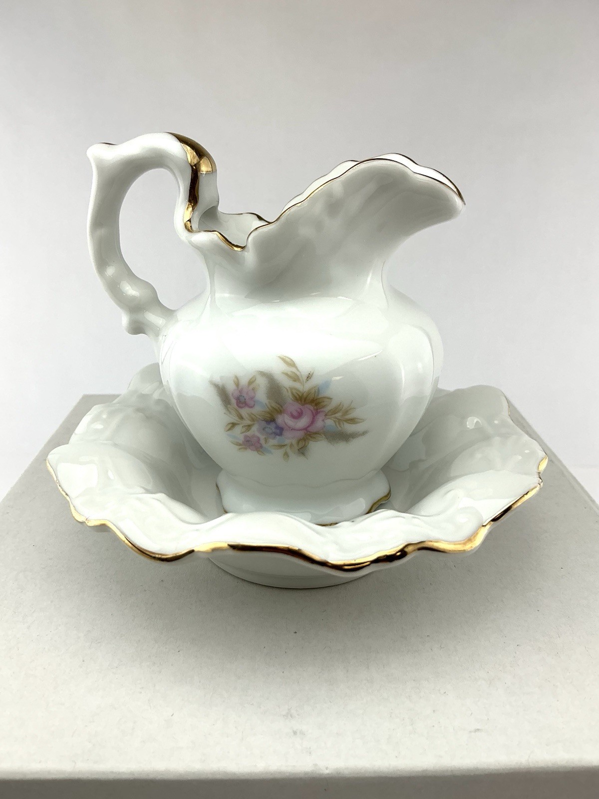 VINTAGE LEFTON CHINA MINI CREAMER AND SAUCER HAND PAINTED PINK FLORAL #6843