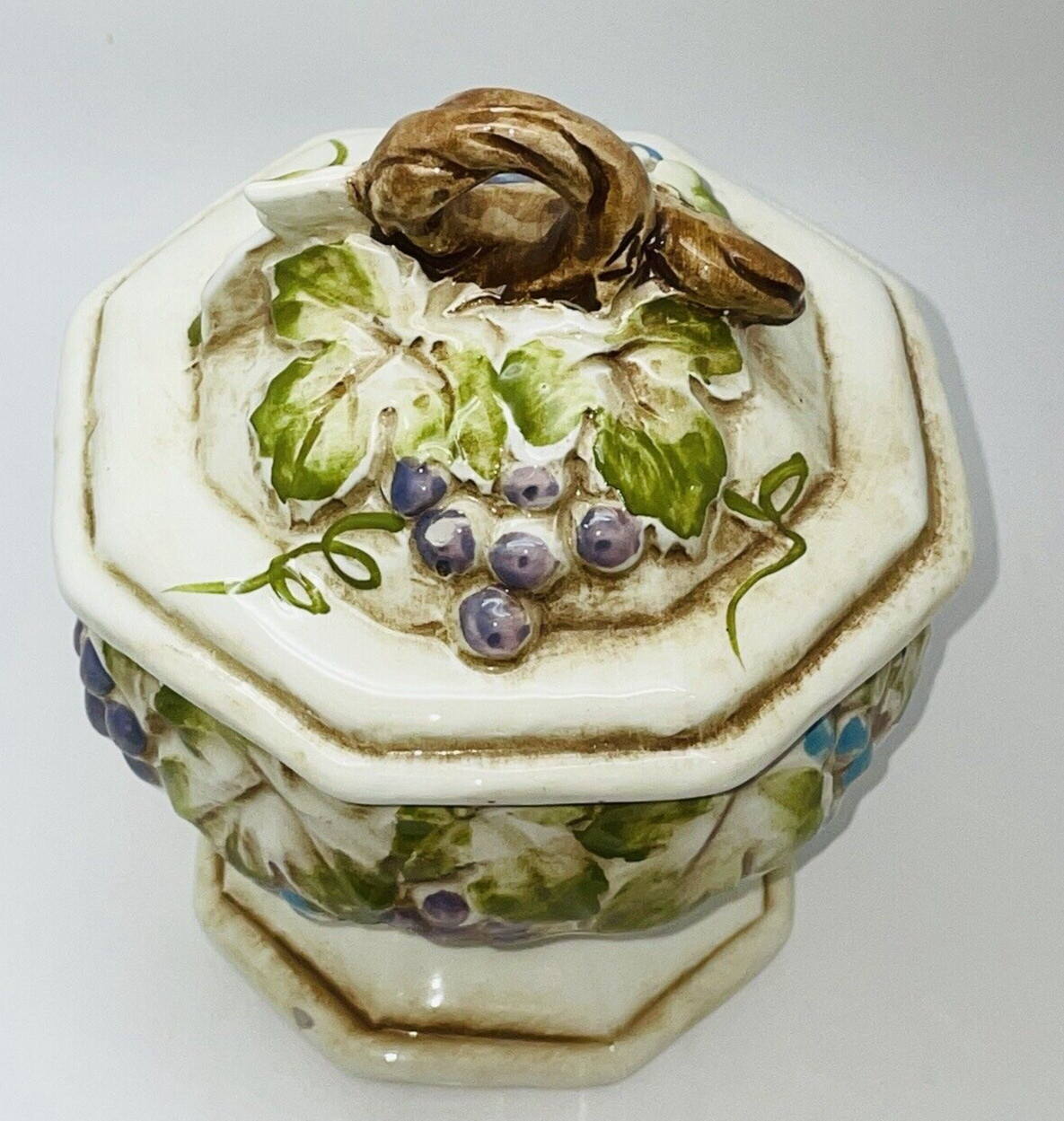 LEFTON’S Lidded Embossed Grapevines Pedestal Candy Dish VTG #3030 7.5” Tall