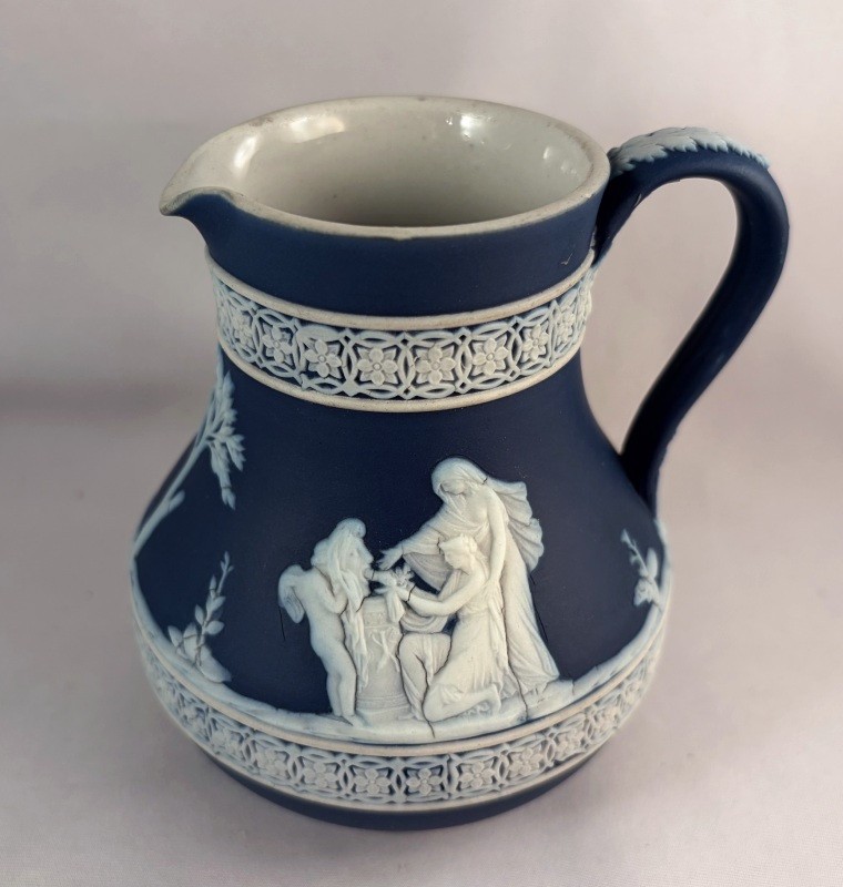 Antique Wedgwood 4.5″ Jasperware Dark Cobalt Blue Dip Creamer Pitcher NeoClassic