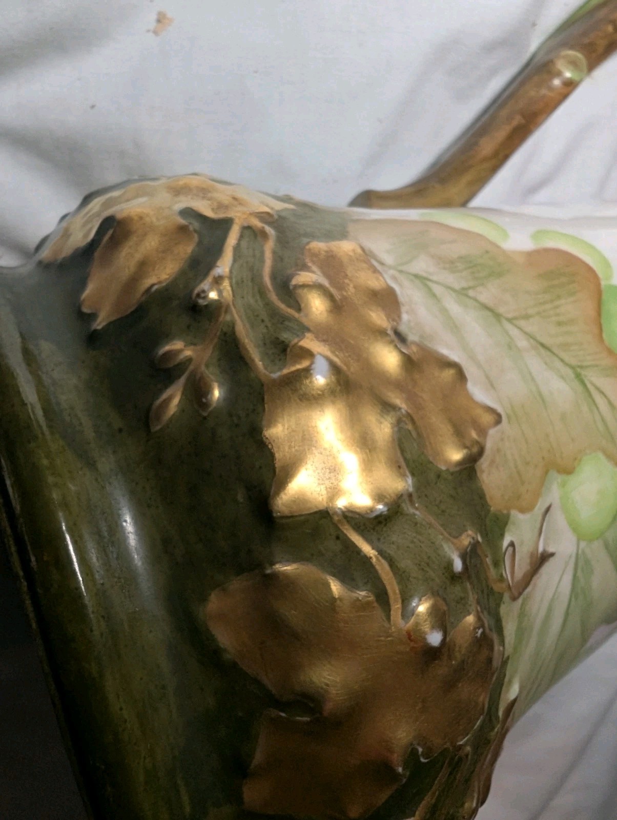 T&V LIMOGES Hand Painted Grapes & Gold Gilt Pitcher 15.5″ Tall Grape Vine Leaves