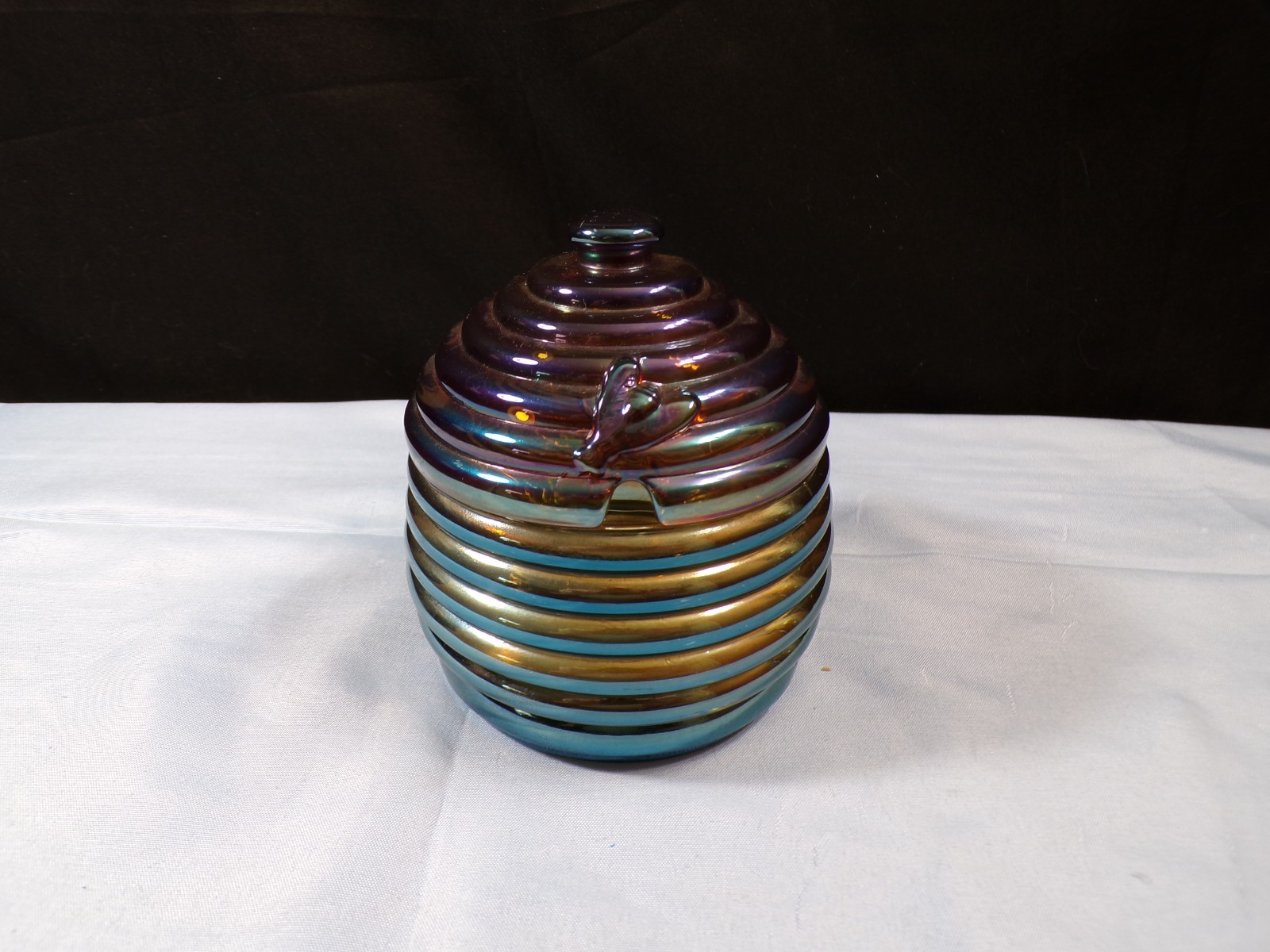 Jeannette Glass Bluish l Iridescent Beehive Covered Honey Pot INV2
