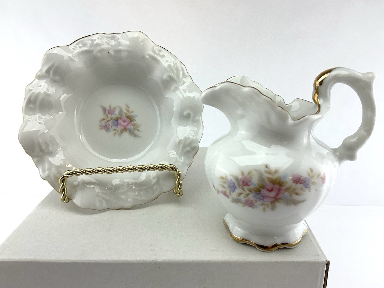 VINTAGE LEFTON CHINA MINI CREAMER AND SAUCER HAND PAINTED PINK FLORAL #6843