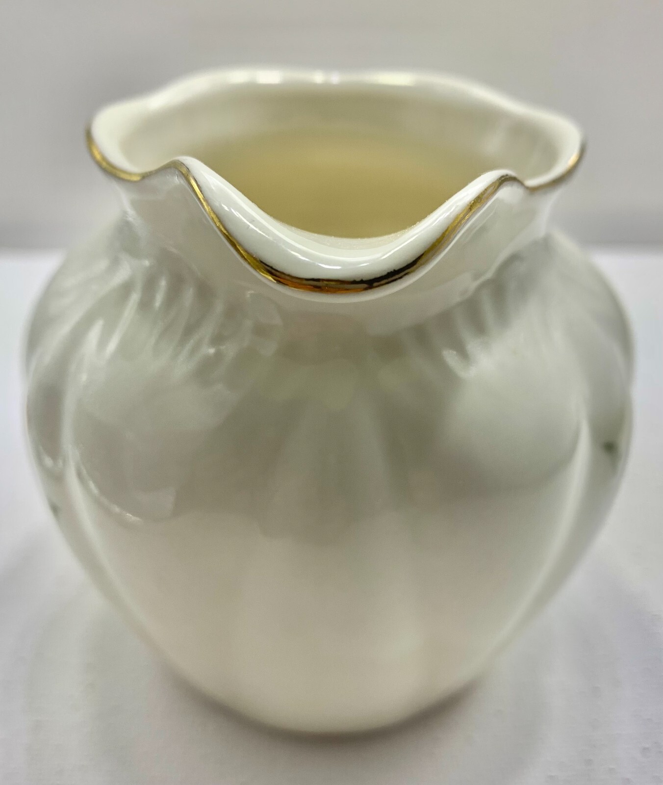 Peppertree Teaware Creamer Fine Porcelain Off-White with Pink Flowers Gold Trim