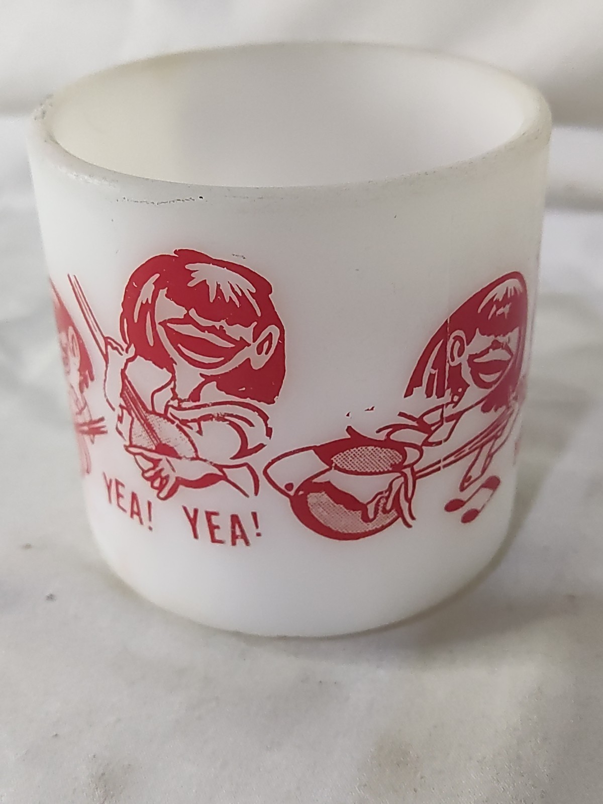 The Beatles YEA! YEA ! FEDERAL USA Milk Glass Coffee Cup mug RARE Fan 4