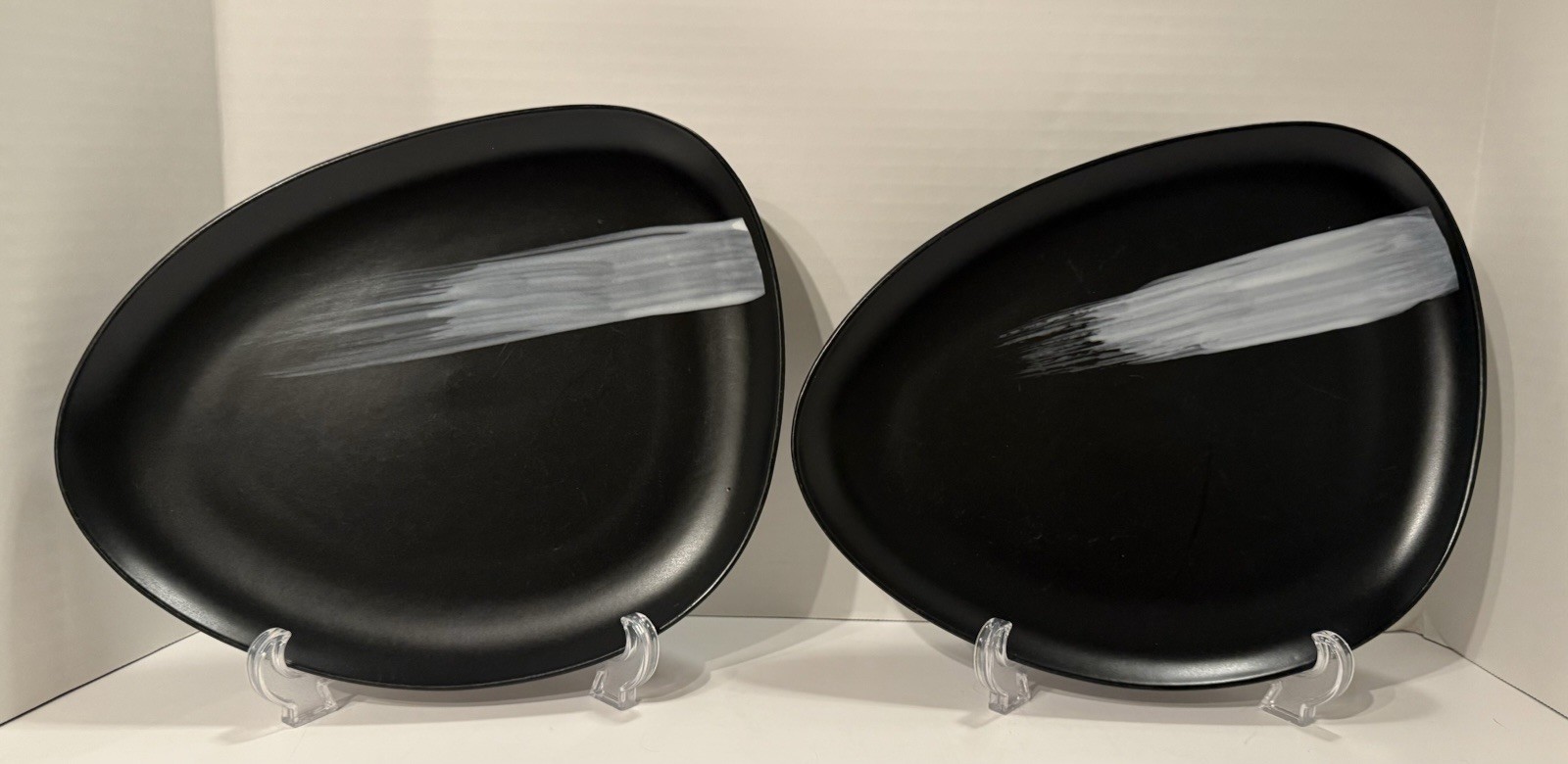 Dinner Plates White/Gray Brushstroke Asymmetrical 8-3/4”x 11-1/4” Platter (2)