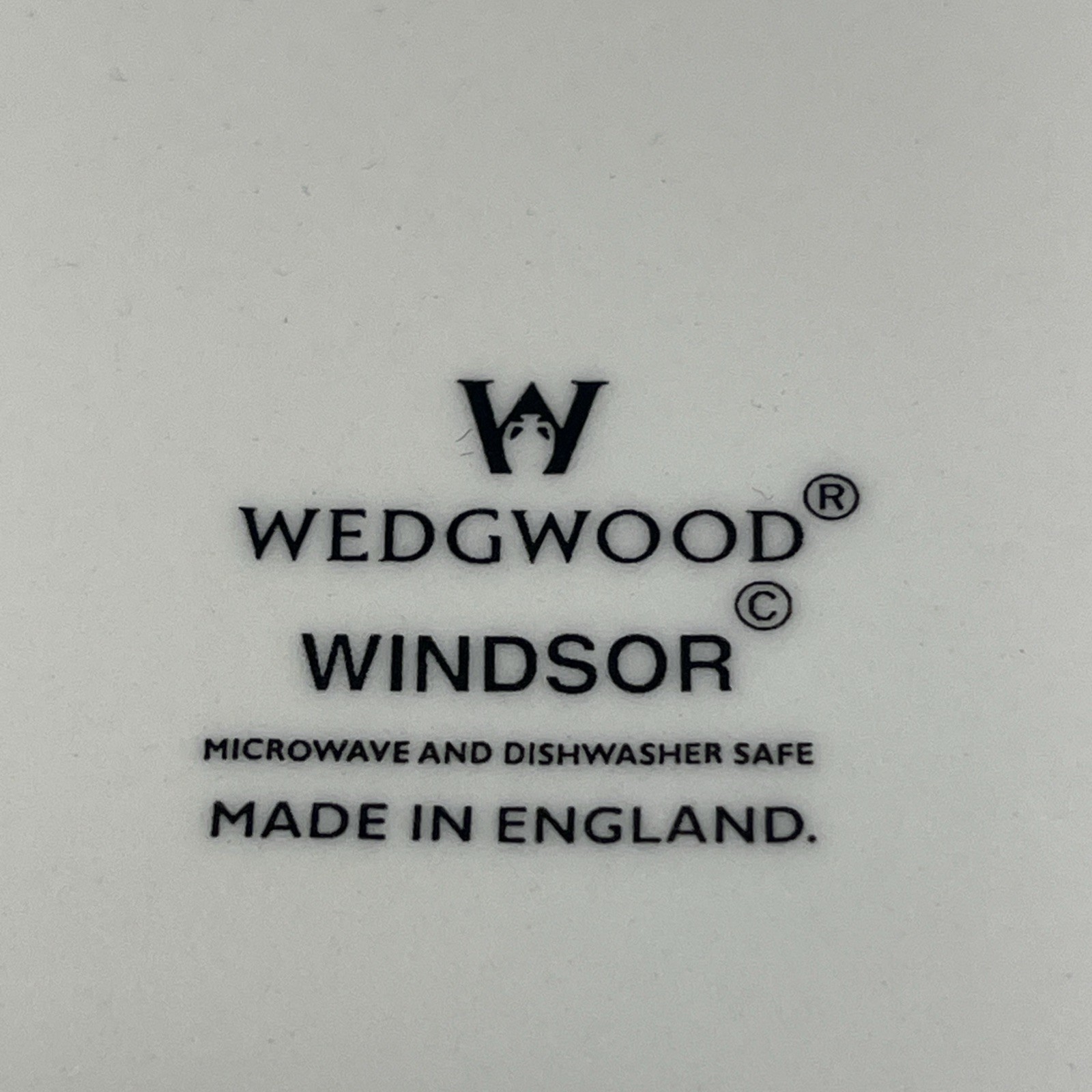 Classic Wedgwood Windsor Pattern 4 Dessert Salad Plates 8” & 1 Dinner Plate 11”