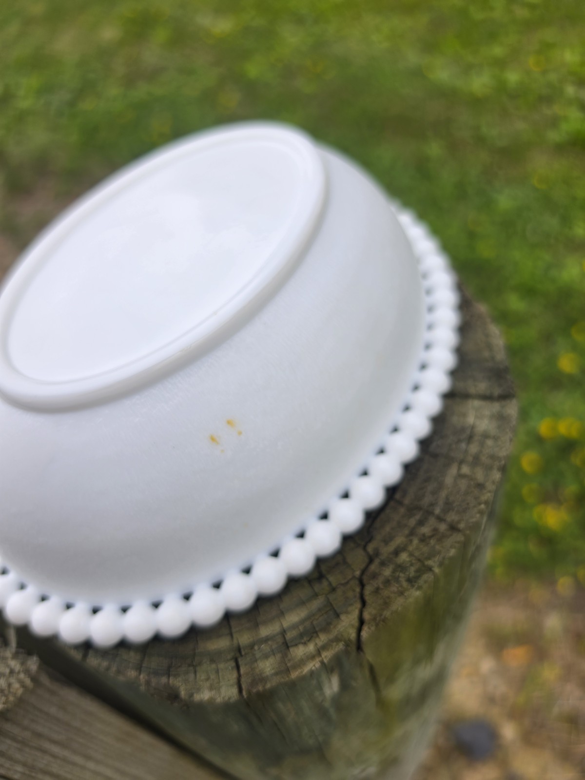 Slotted Indiana Milk Glass 7″ Hen on Nest Open Bead Stippled Nest Vtg 1960’s