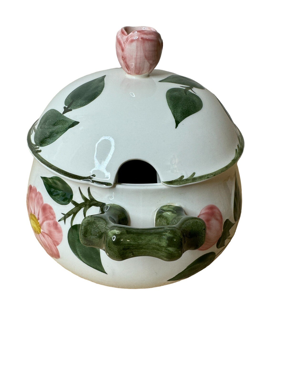 Villeroy & Boch Wild Rose Tureen Serving Soup Bowl with Lid 8 1/8 in x 7 1/8 in