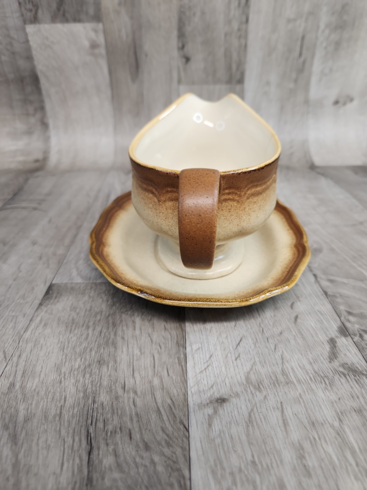 Mikasa Whole Wheat Gravy Boat & Plate Stoneware 2 Piece Set