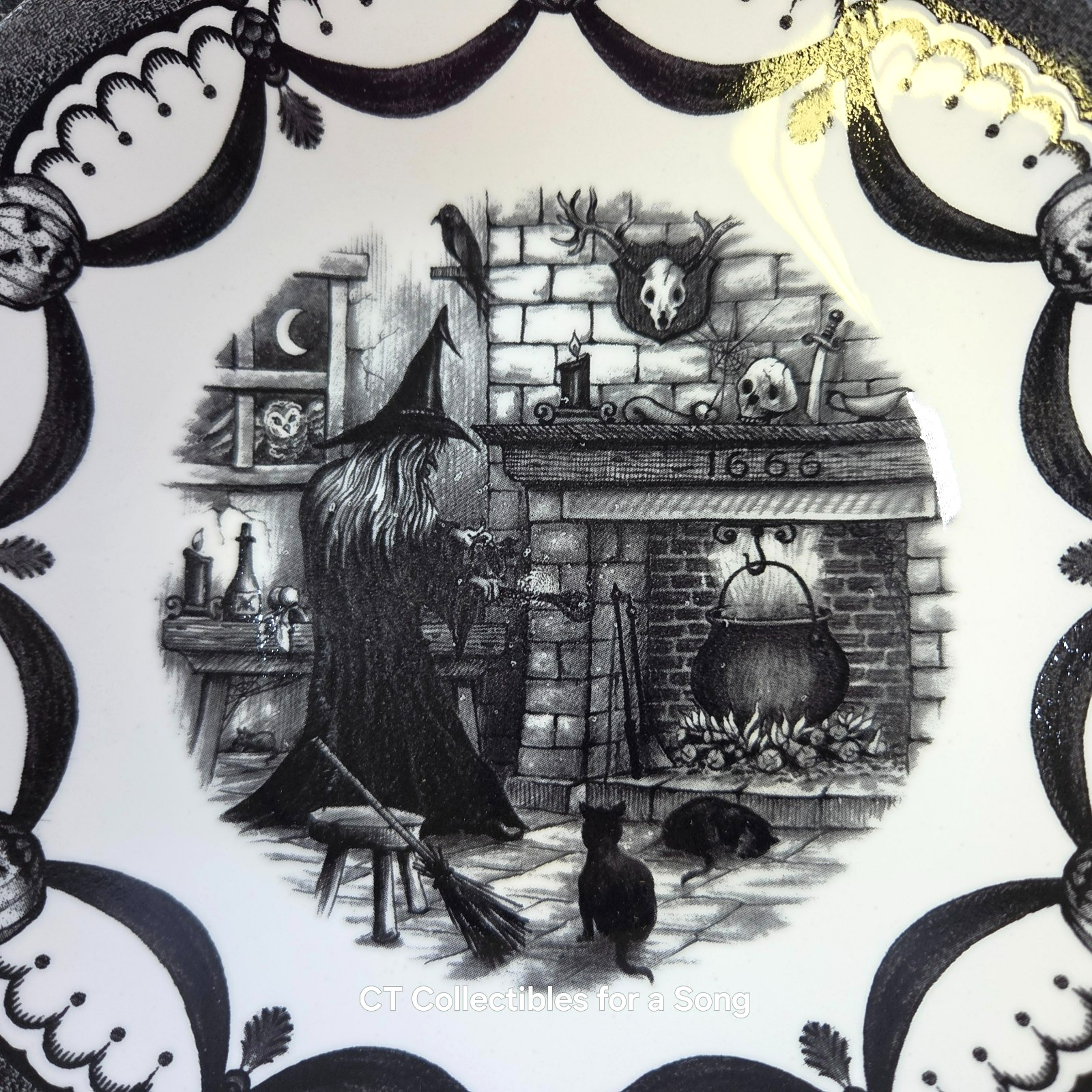 New Set 12 Royal Stafford Haunted Home Cereal Bowls 7 1/2″ Black & White in Box