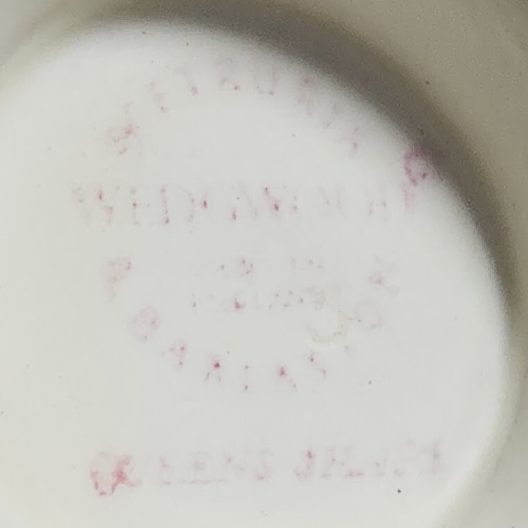 8 Wedgwood Queens Shape IVORY WHITE Footed CHINA TEA Cups 8 OZ as is guc crazing