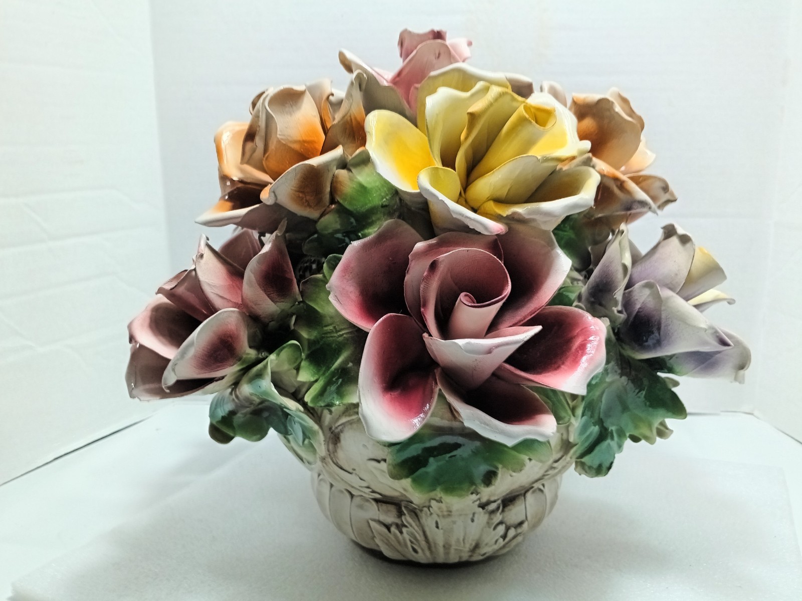 Italian XL Capodimonte Porcelain Flower Footed Floral Center Piece. Plz Read.