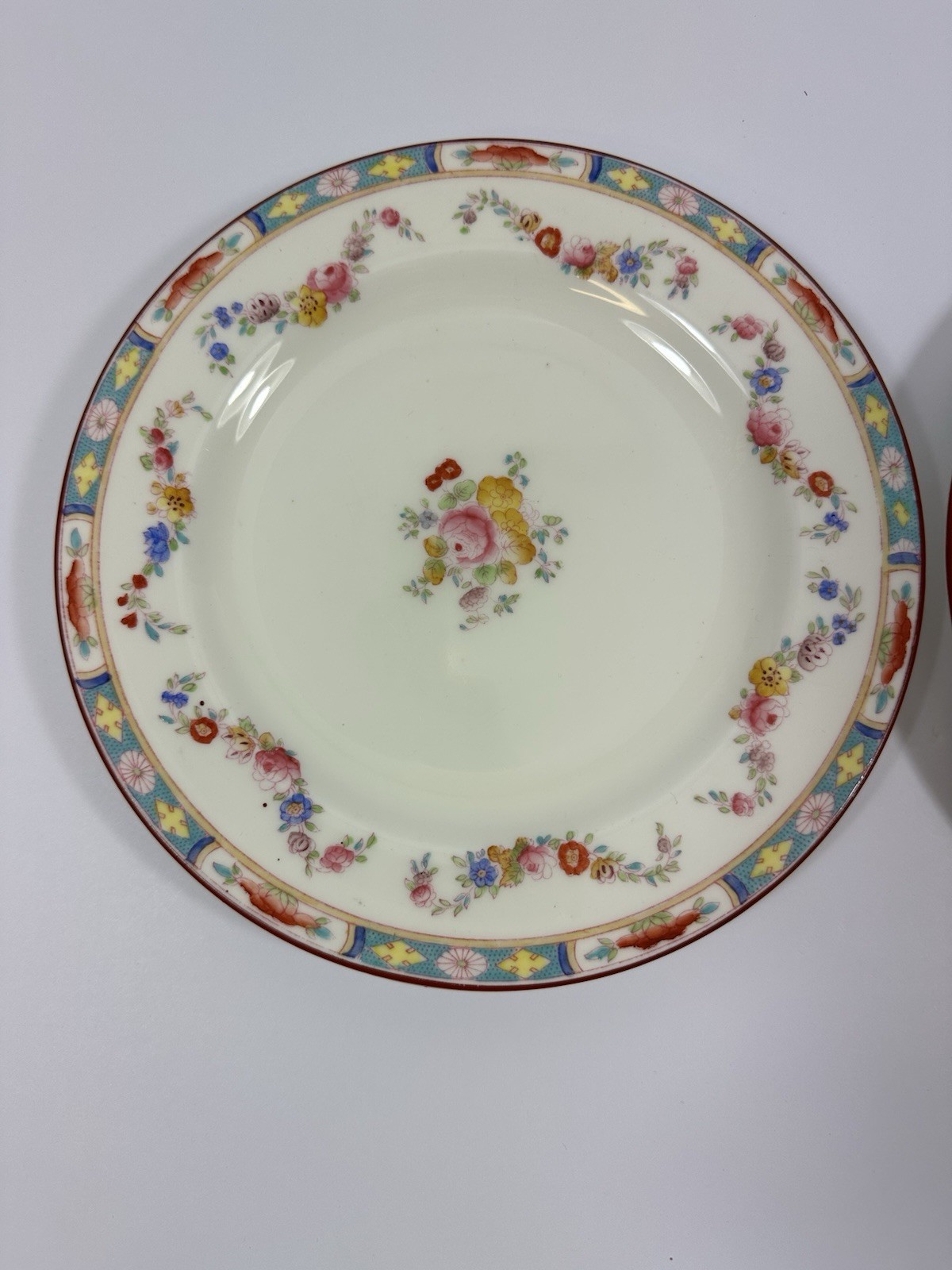 Crown England Sutherland Salad Plates 8″ Set Of 2 Rose Garland Floral Swag Vtg