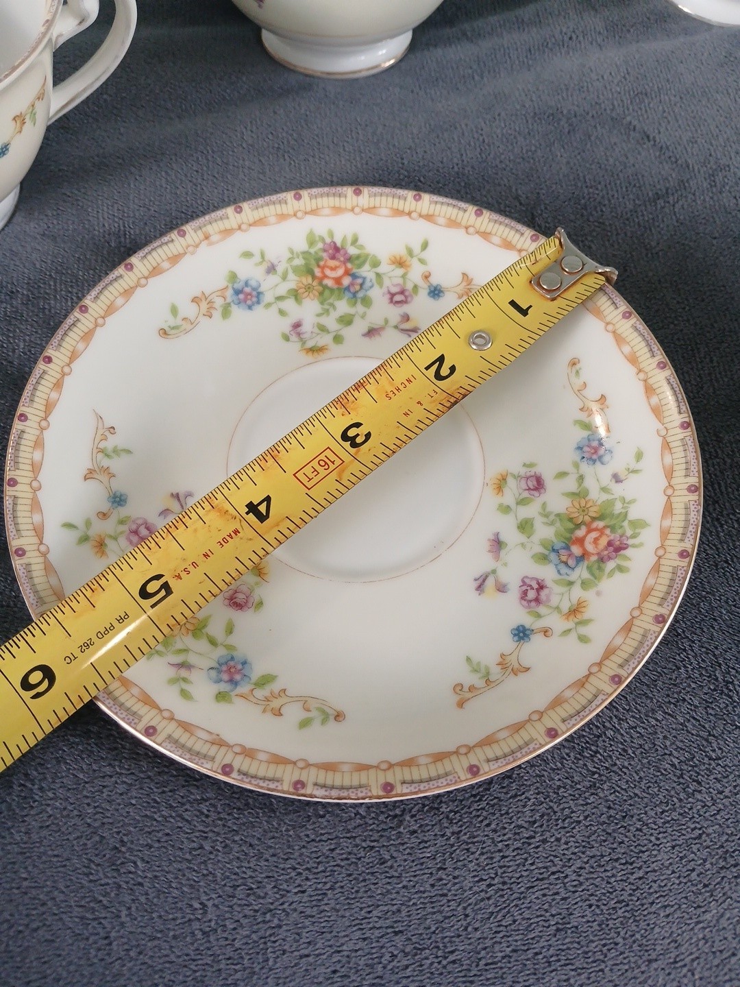 Set Of 4 Teacups & Saucers National China Japan Patricia Floral
