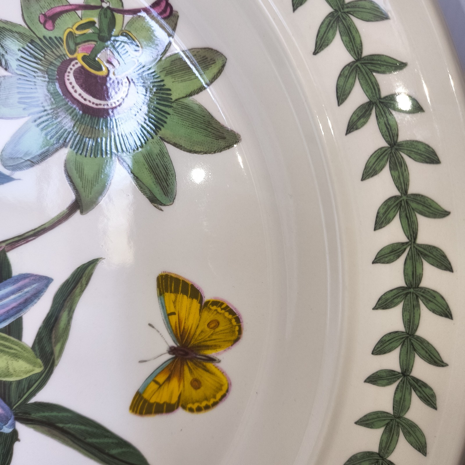 Portmeirion 12″ Serving Platter Botanical Garden Passion Flowers 1972