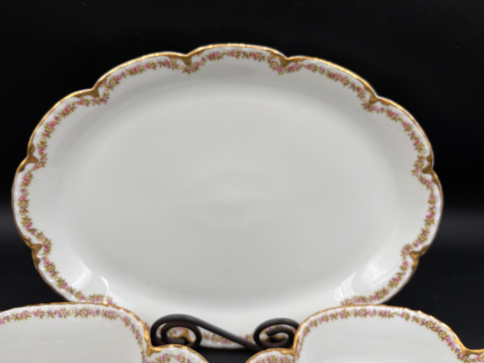 Haviland “SCHLEIGER 524” Germany ~ 3 Piece Serving Set: (2) Bowls (1) Platter