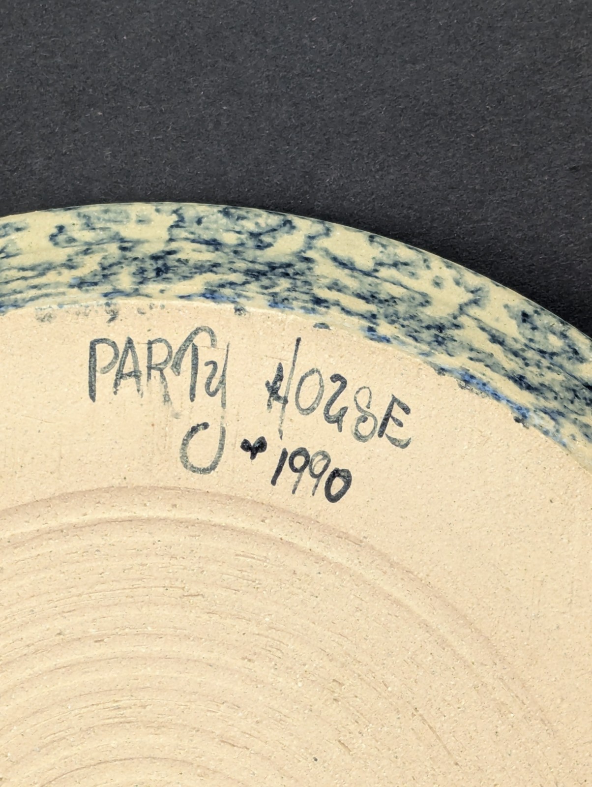 Party House Plate Blue Spongeware Heart Pottery Teacher’s Pet 1990 Carrollton IL