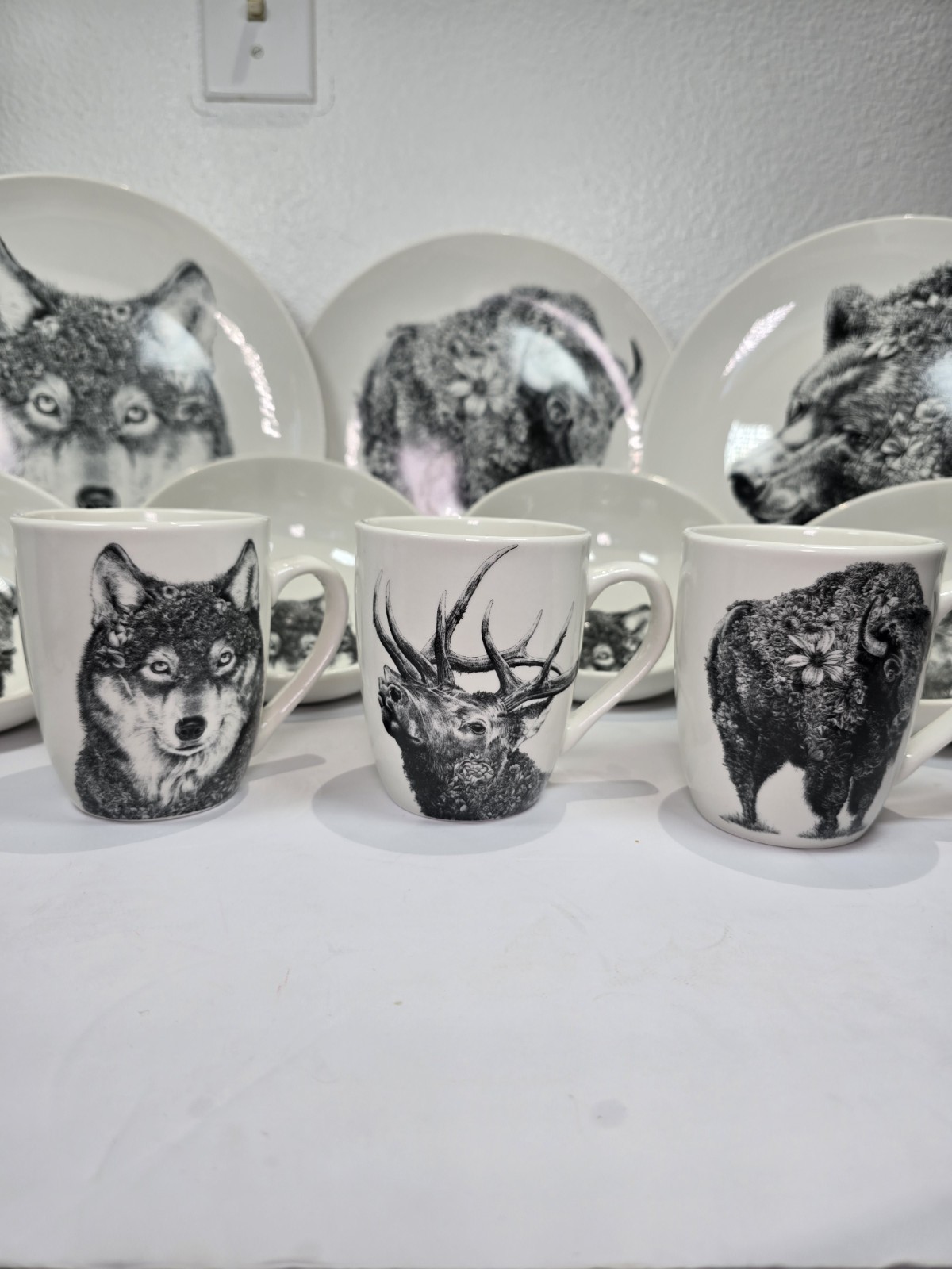 Maxwell Williams Marini Ferlazzo Wildlife Porcelain Dinnerware Set 10 Pc
