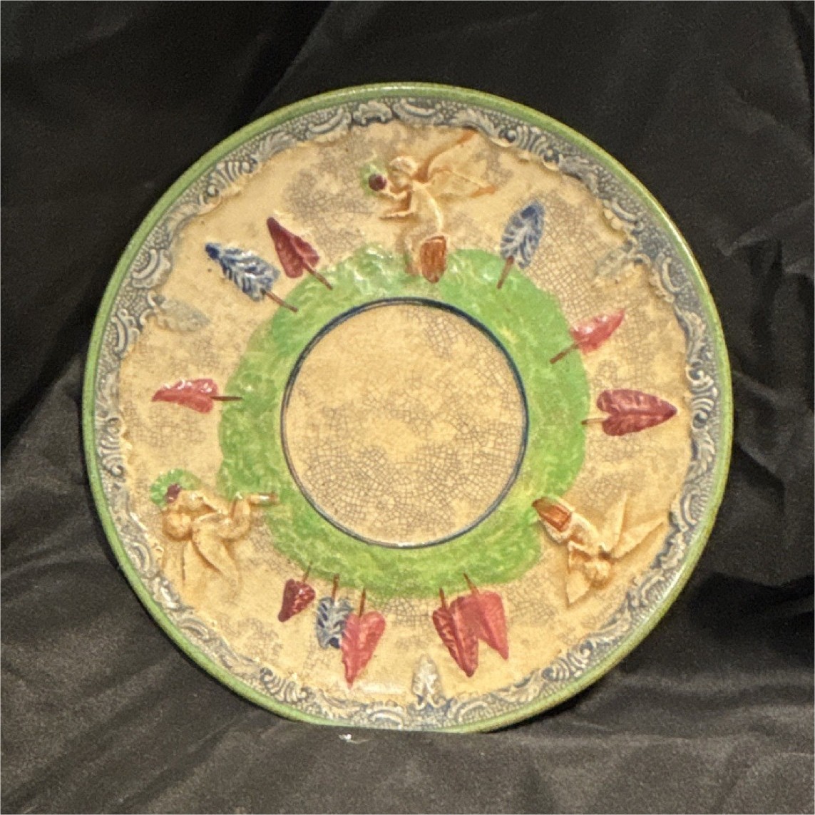 Mepoco ware made in Japan Ceramic Decorative Plate Cherubs and Leaves