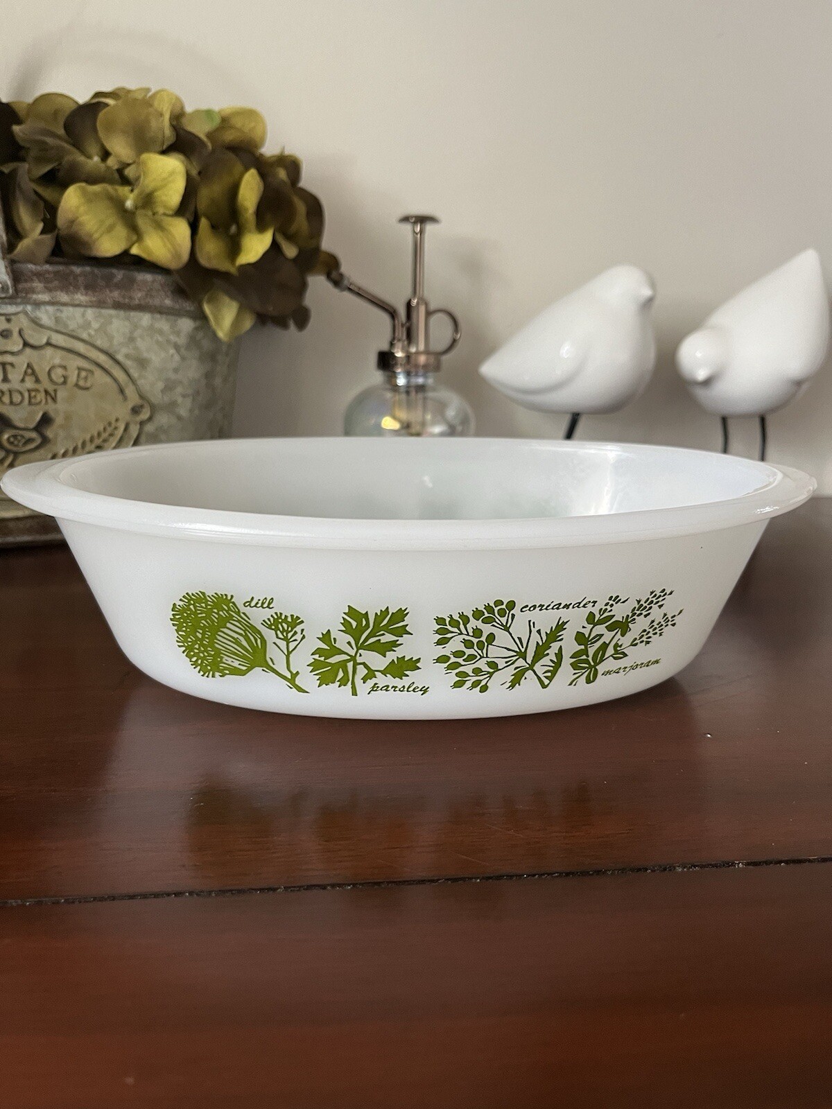 Glasbake Herb Garden 1 Quart Casserole Dish – Excellent Condition