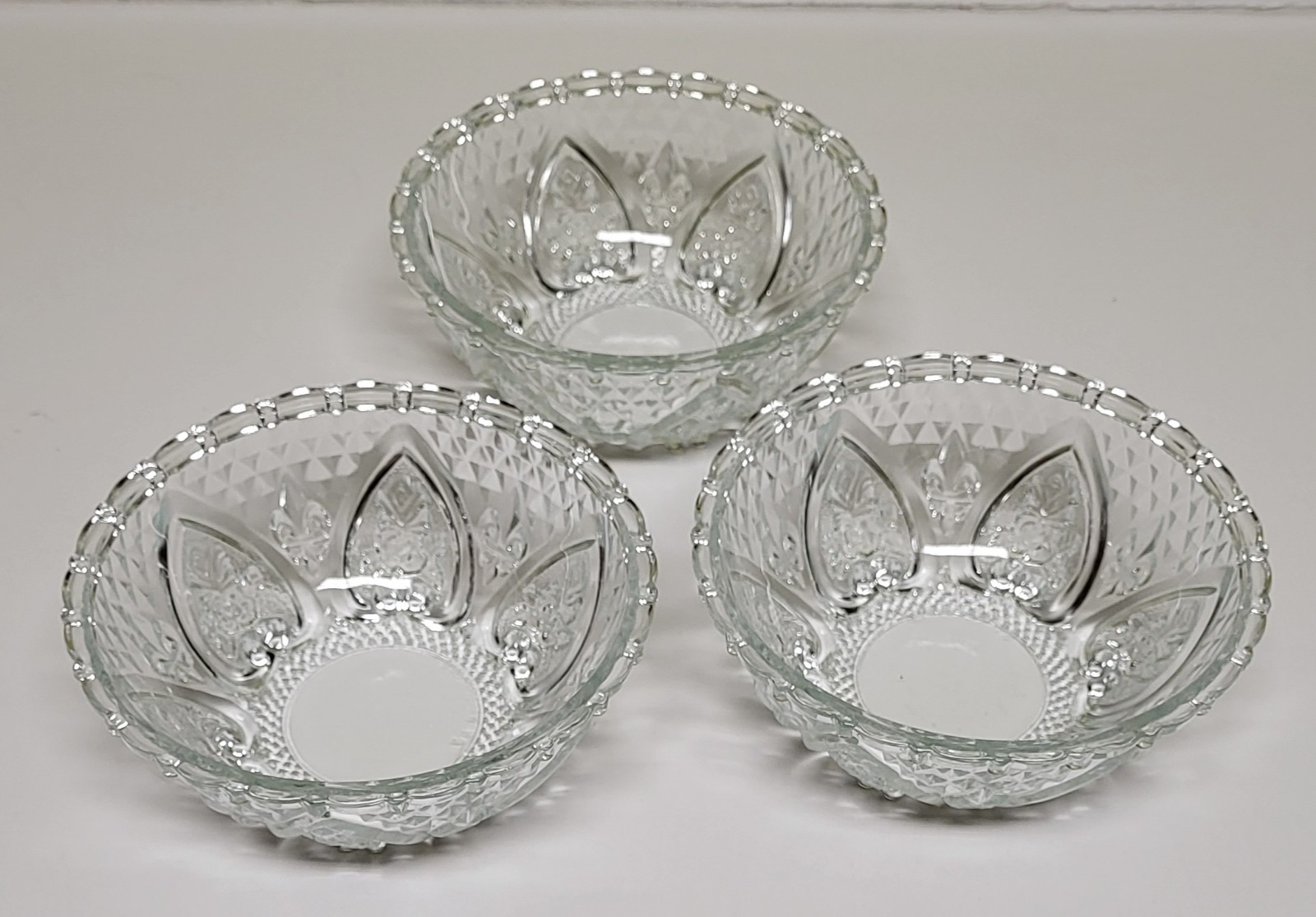 FOUR KIG Malaysia Pressed Glass Bowls Fleur De Lis Flower Heart Diamond Set of 4