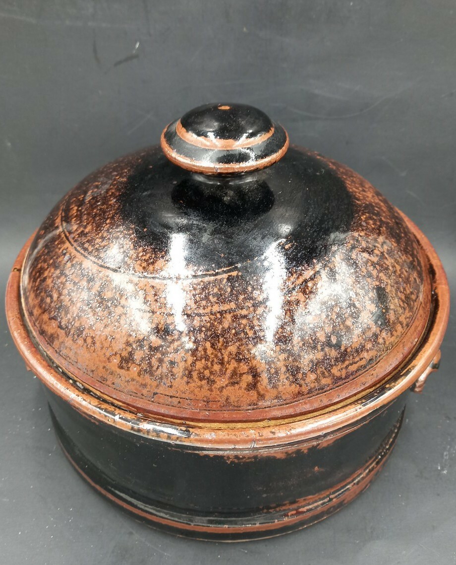 Handmade Pottery Stoneware Ceramic Bowl w/Lid 9 Inches Across